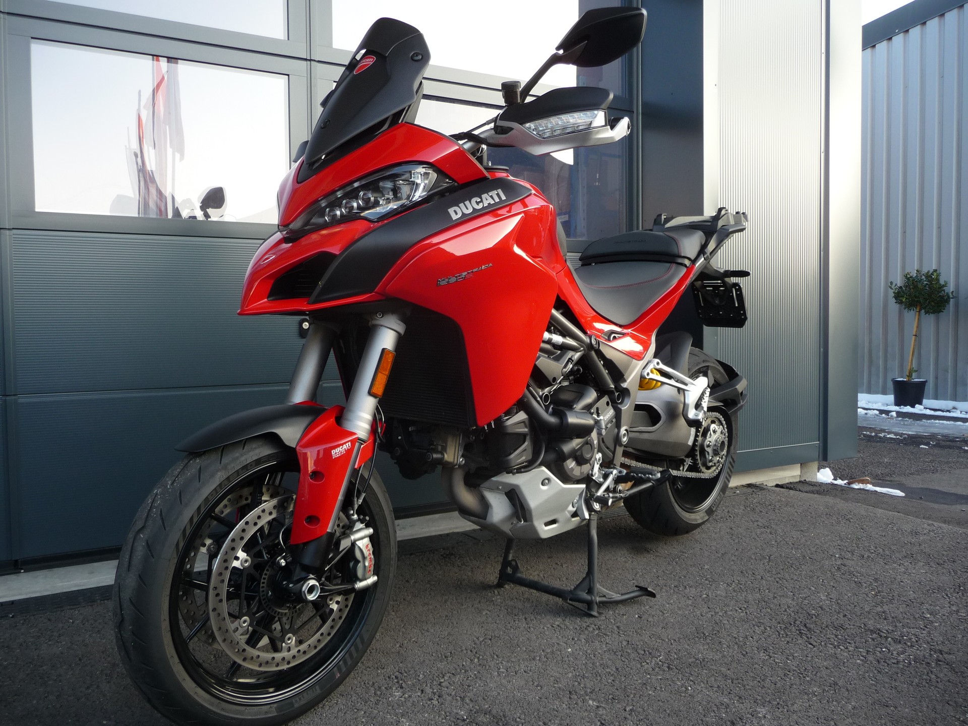 DUCATI Multistrada 1260 S Touring-showroom-element-3
