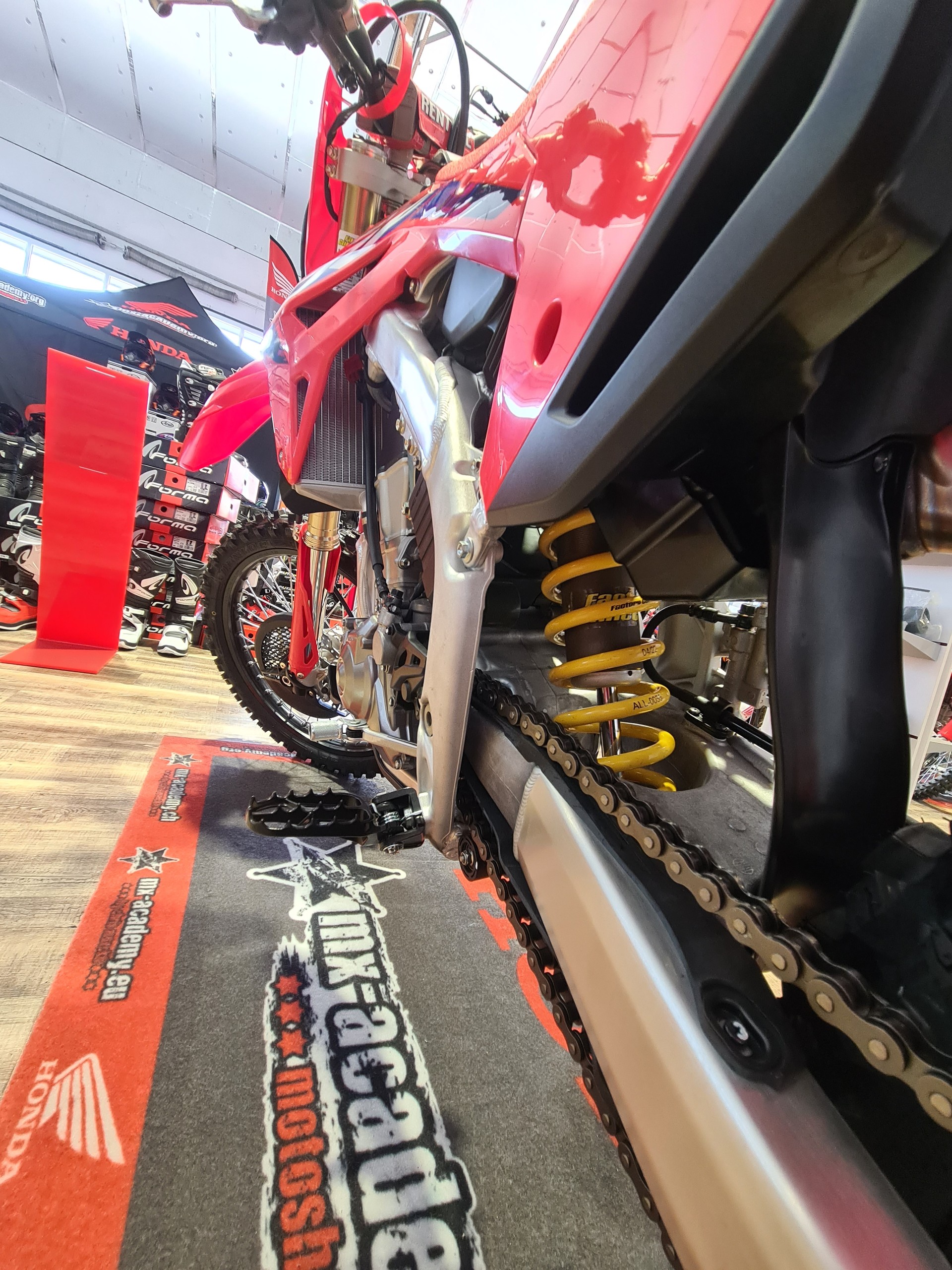 HONDA ** CRF450R ** Factory Connection-showroom-element-2