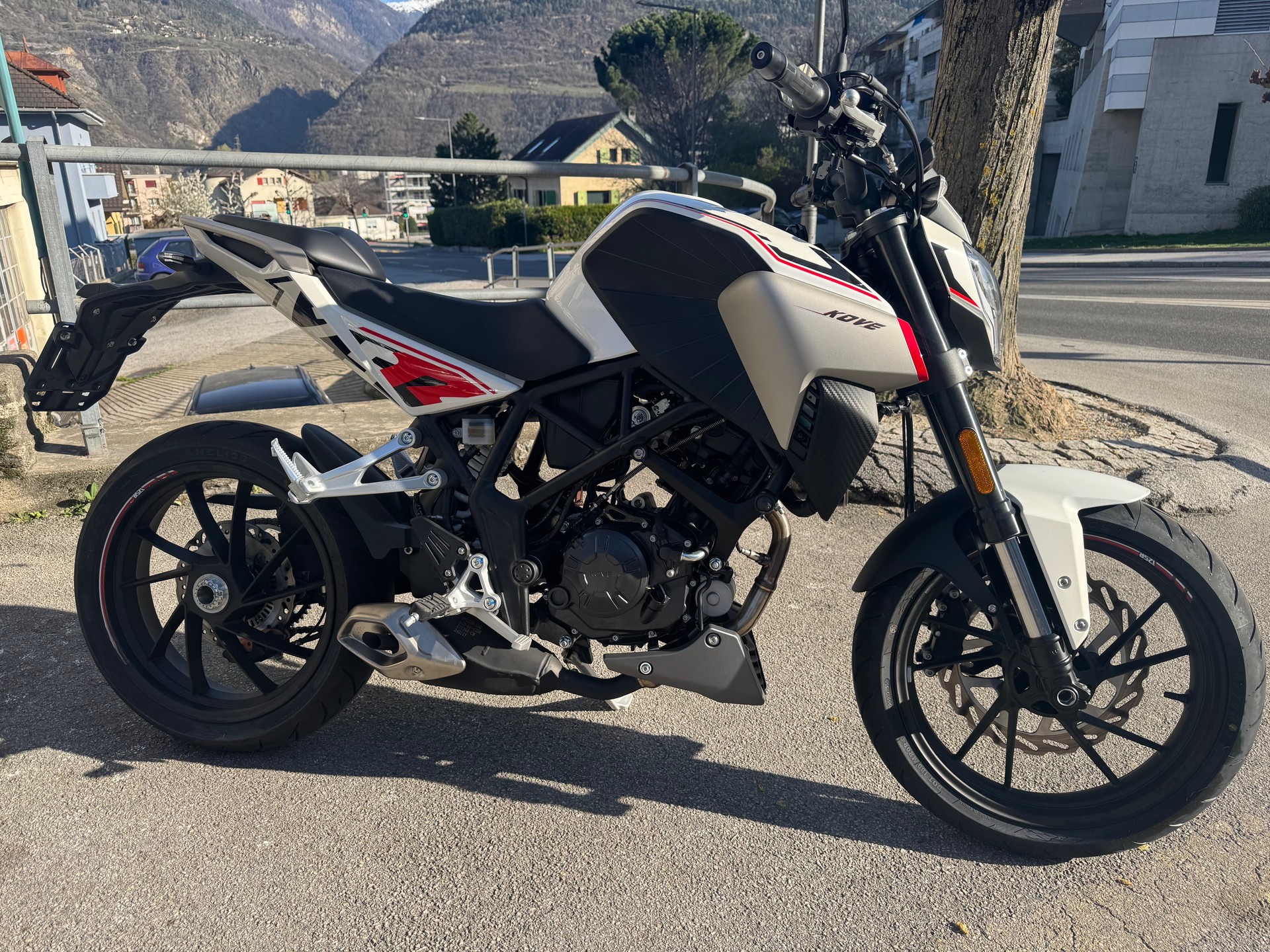 KOVE NK 125 R