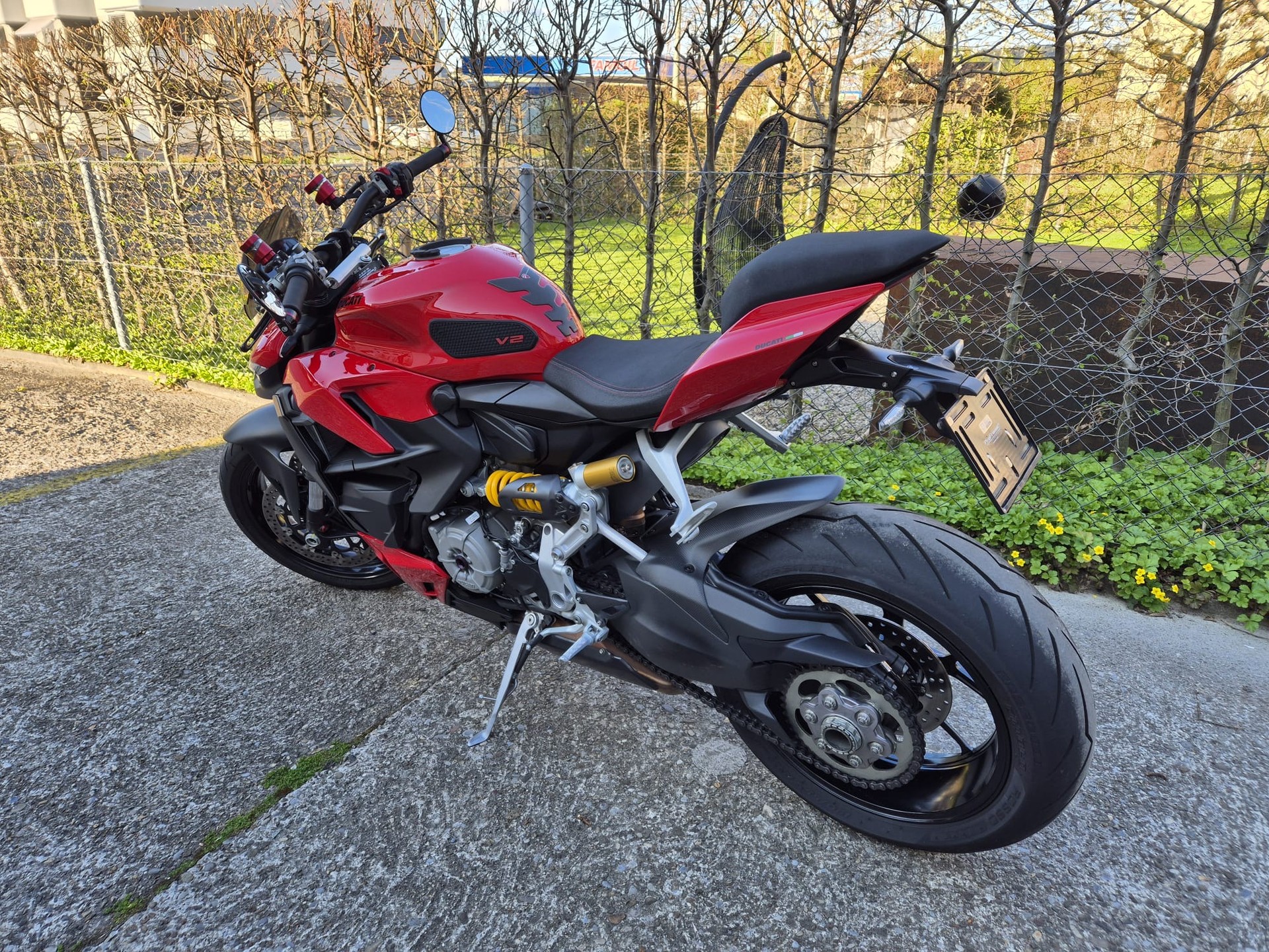 DUCATI Streetfighter V2-image-5