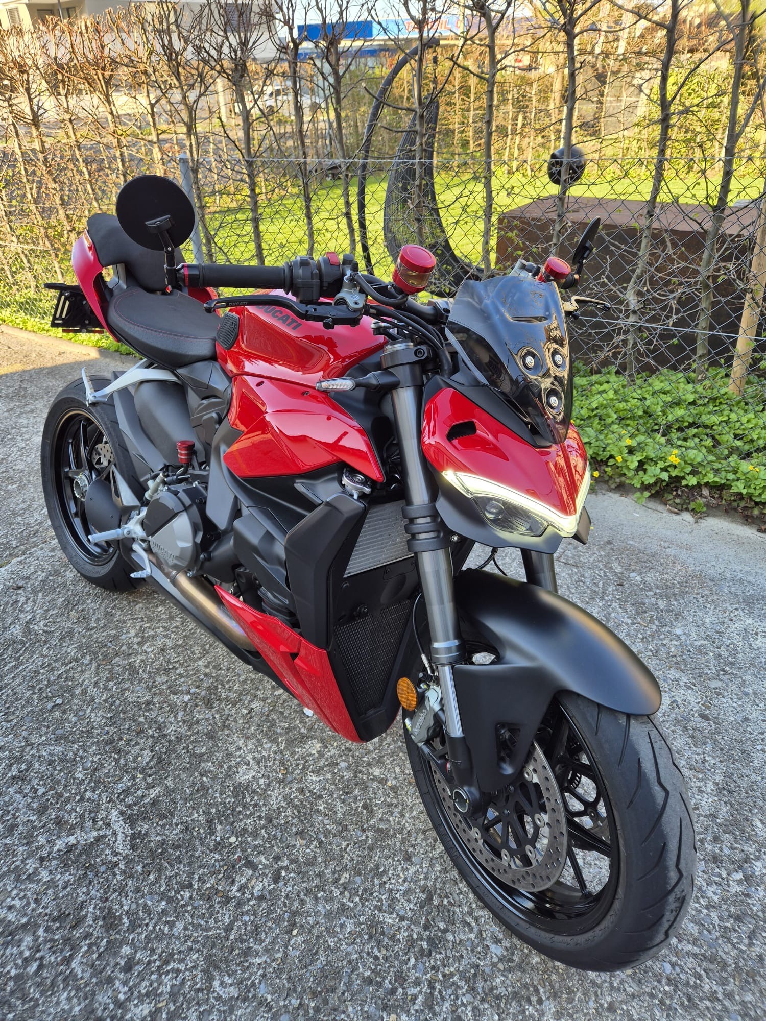 DUCATI Streetfighter V2-image-1