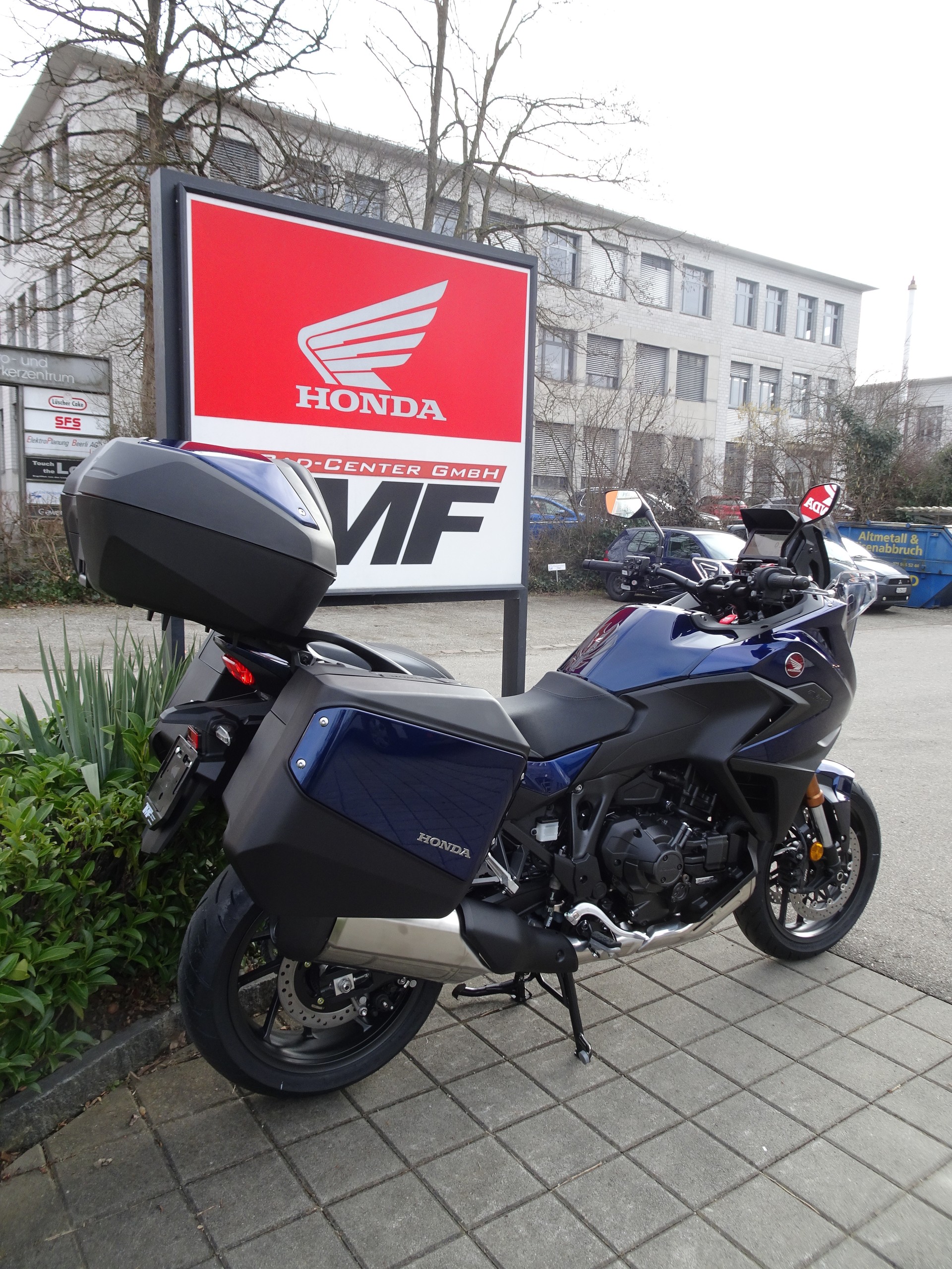 HONDA NT1100DCT / ES-showroom-element-2