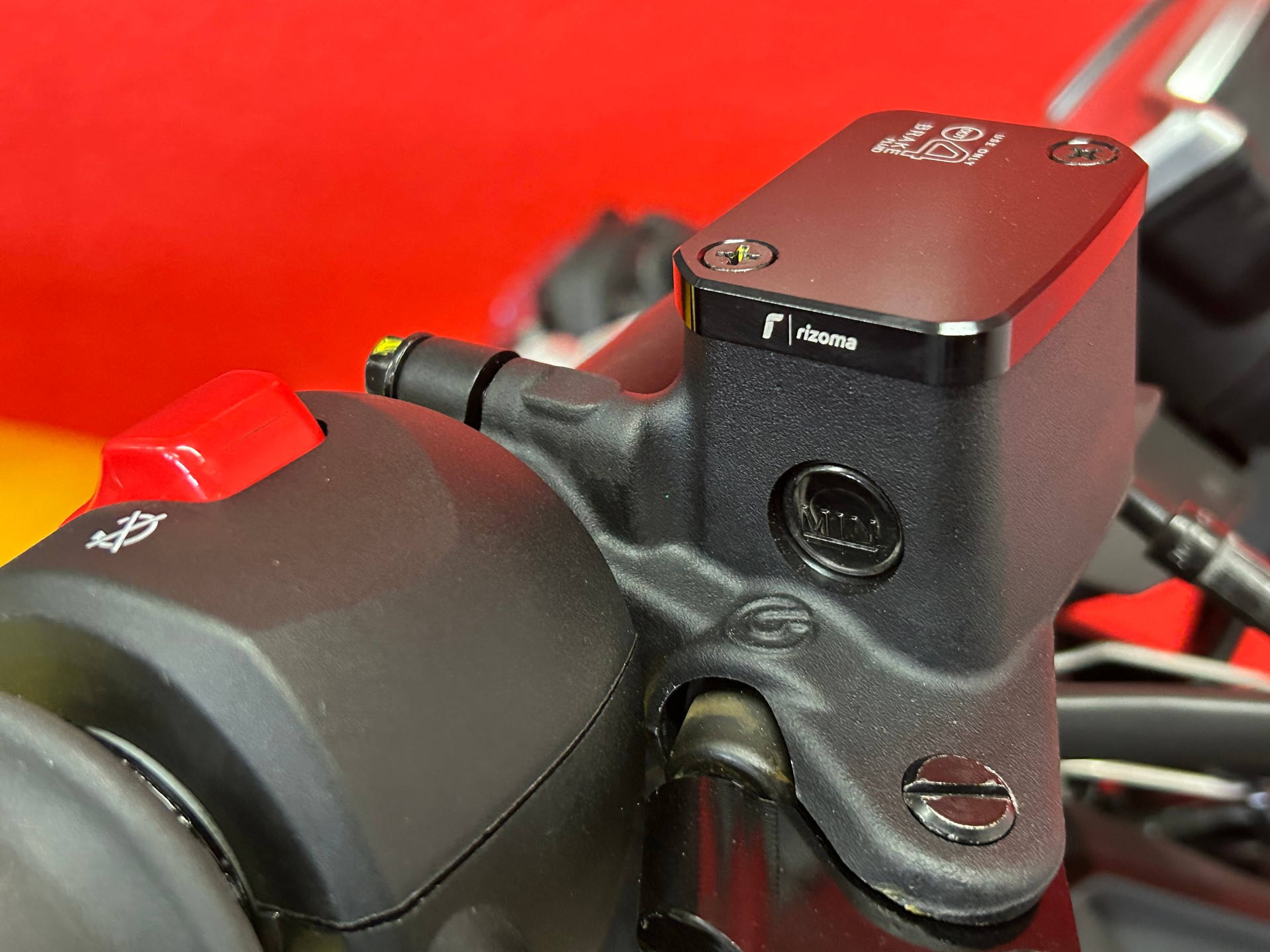 MOTO GUZZI V7 IV 850 EVO X-image-9