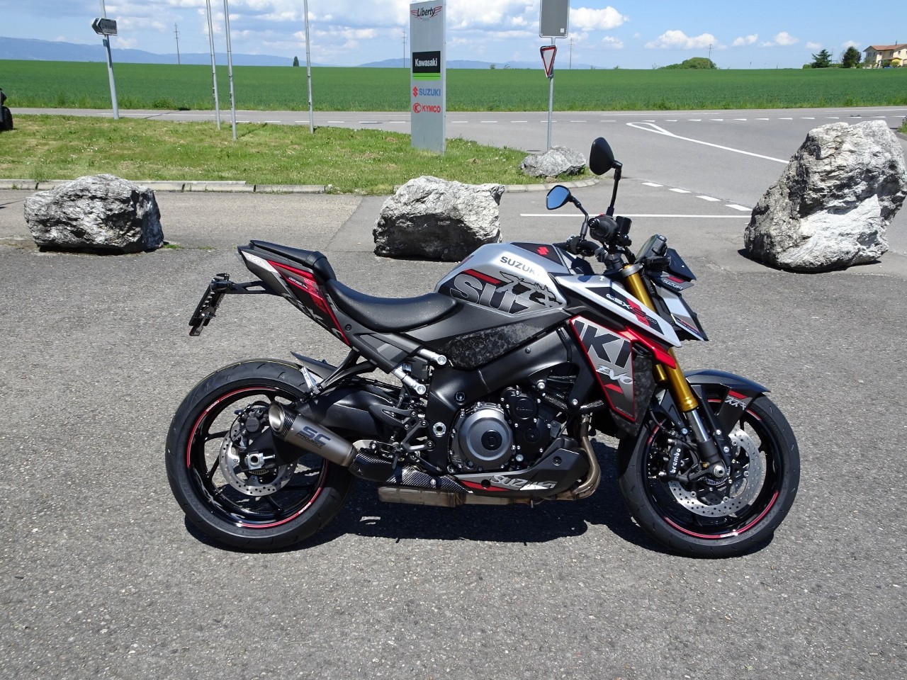 SUZUKI GSX-S 1000 EVO