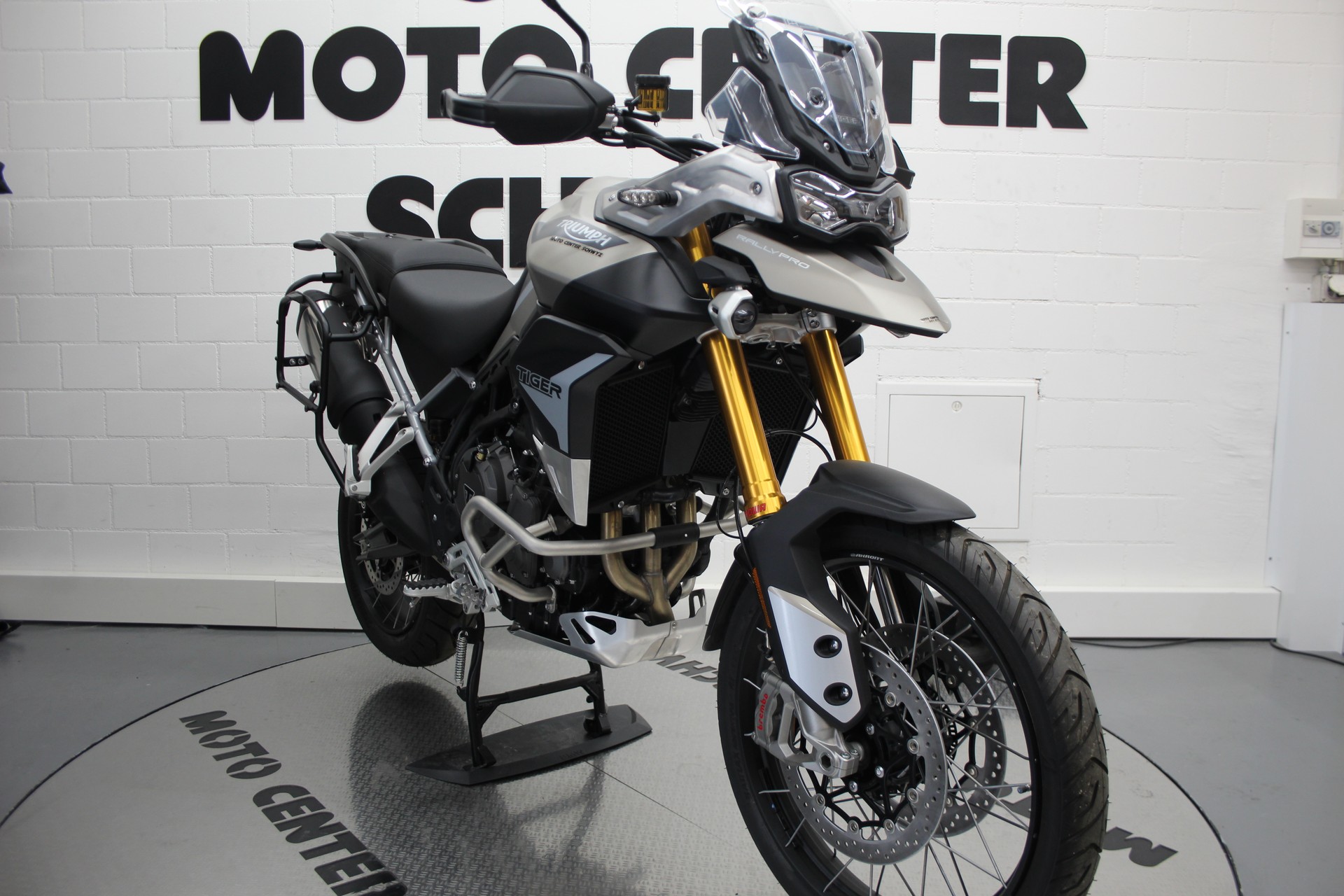 TRIUMPH Tiger 900 Rally Pro-showroom-element-1