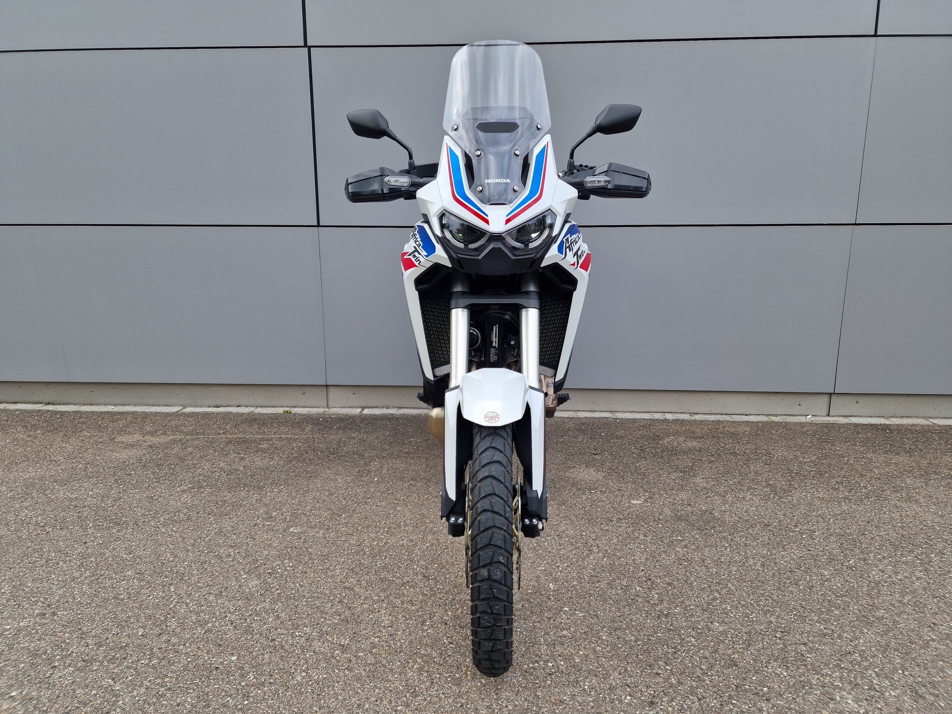 HONDA CRF 1100 DCT Africa Twin-image-1