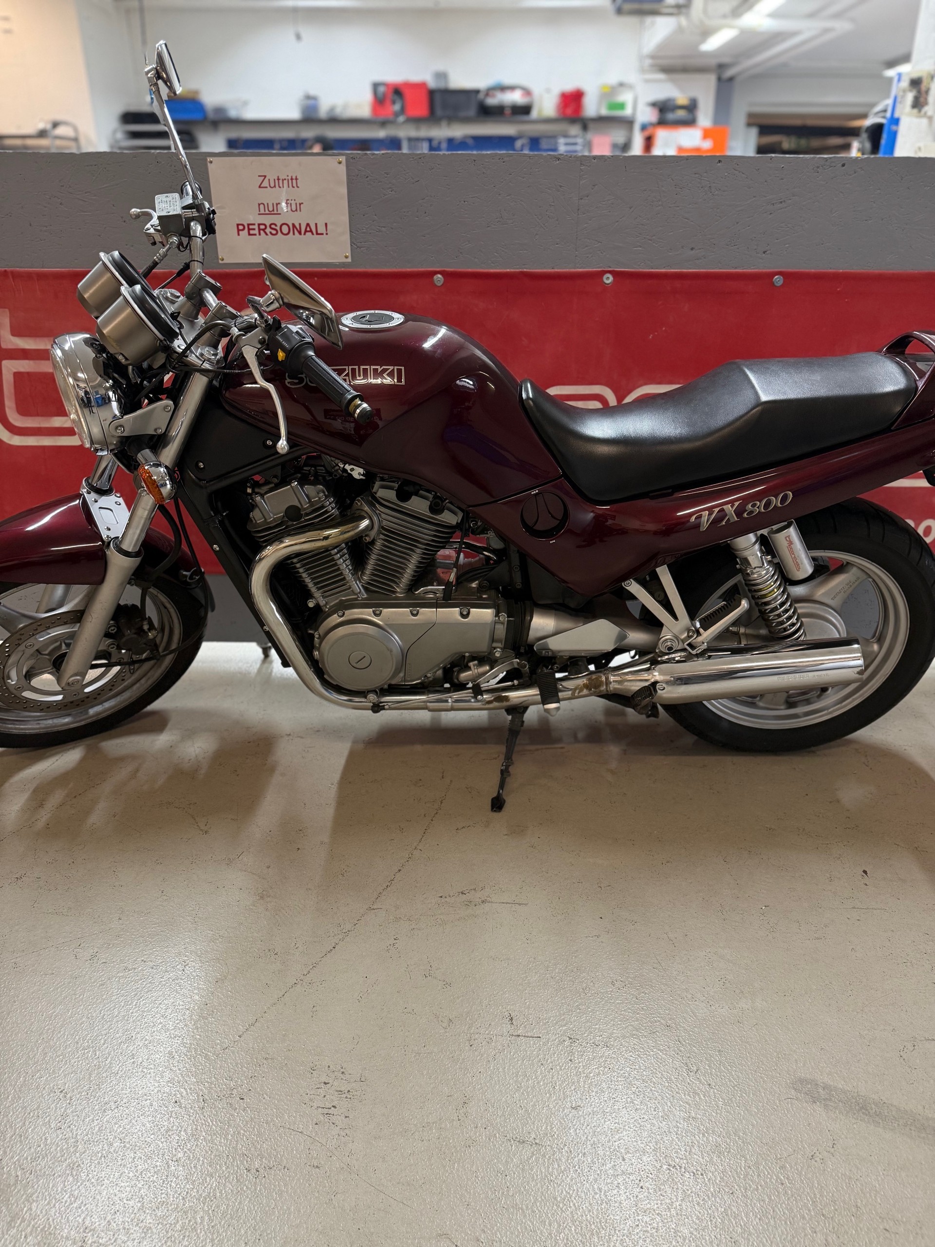 SUZUKI VX 800