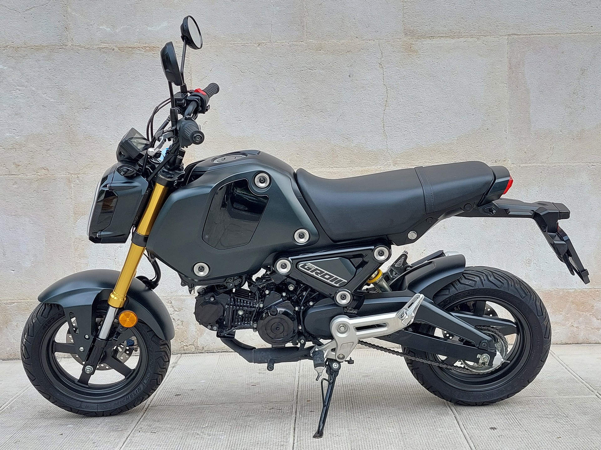 HONDA MSX 125-showroom-element-2