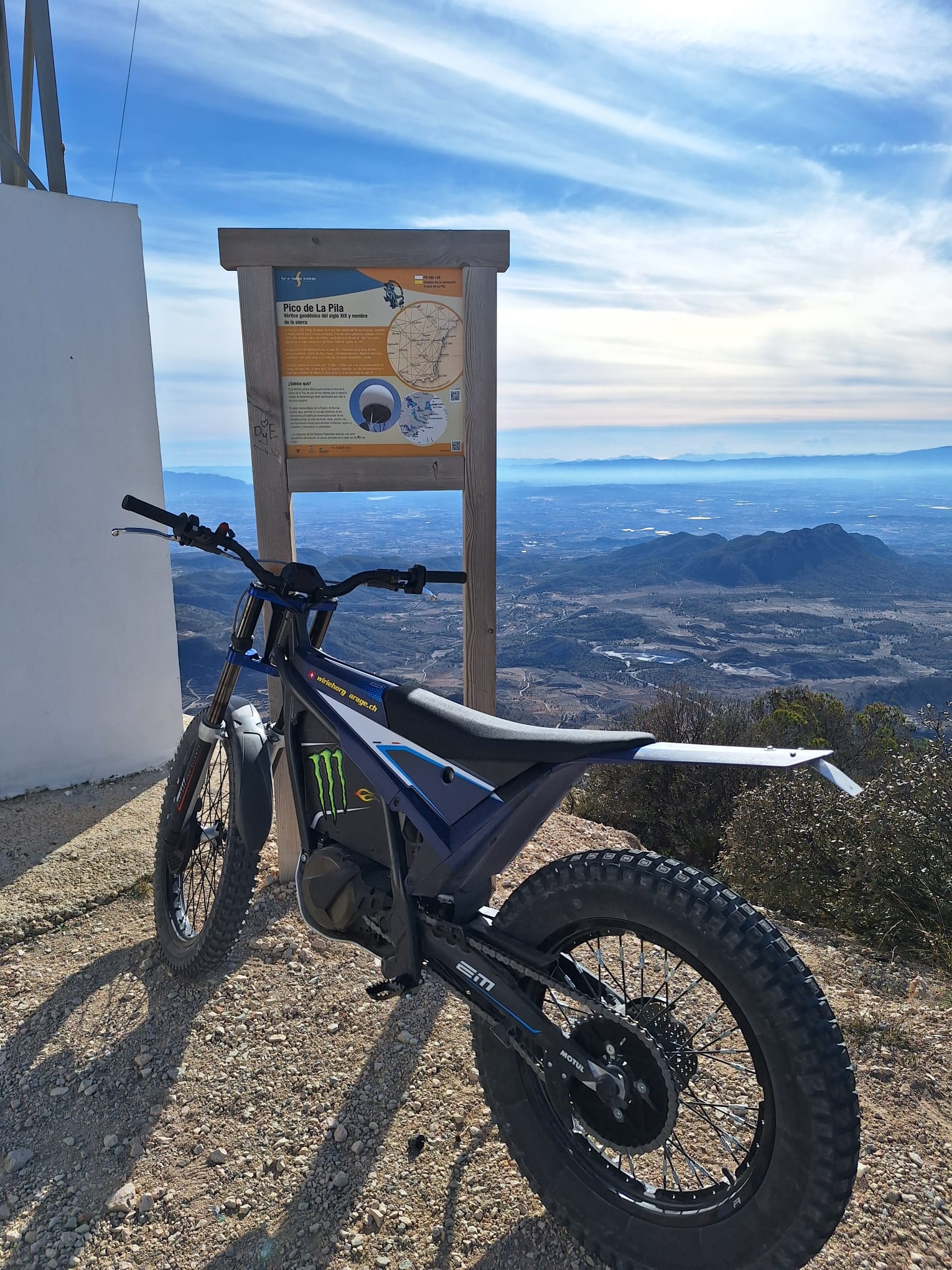 ELECTRIC MOTION Escape R-image-1