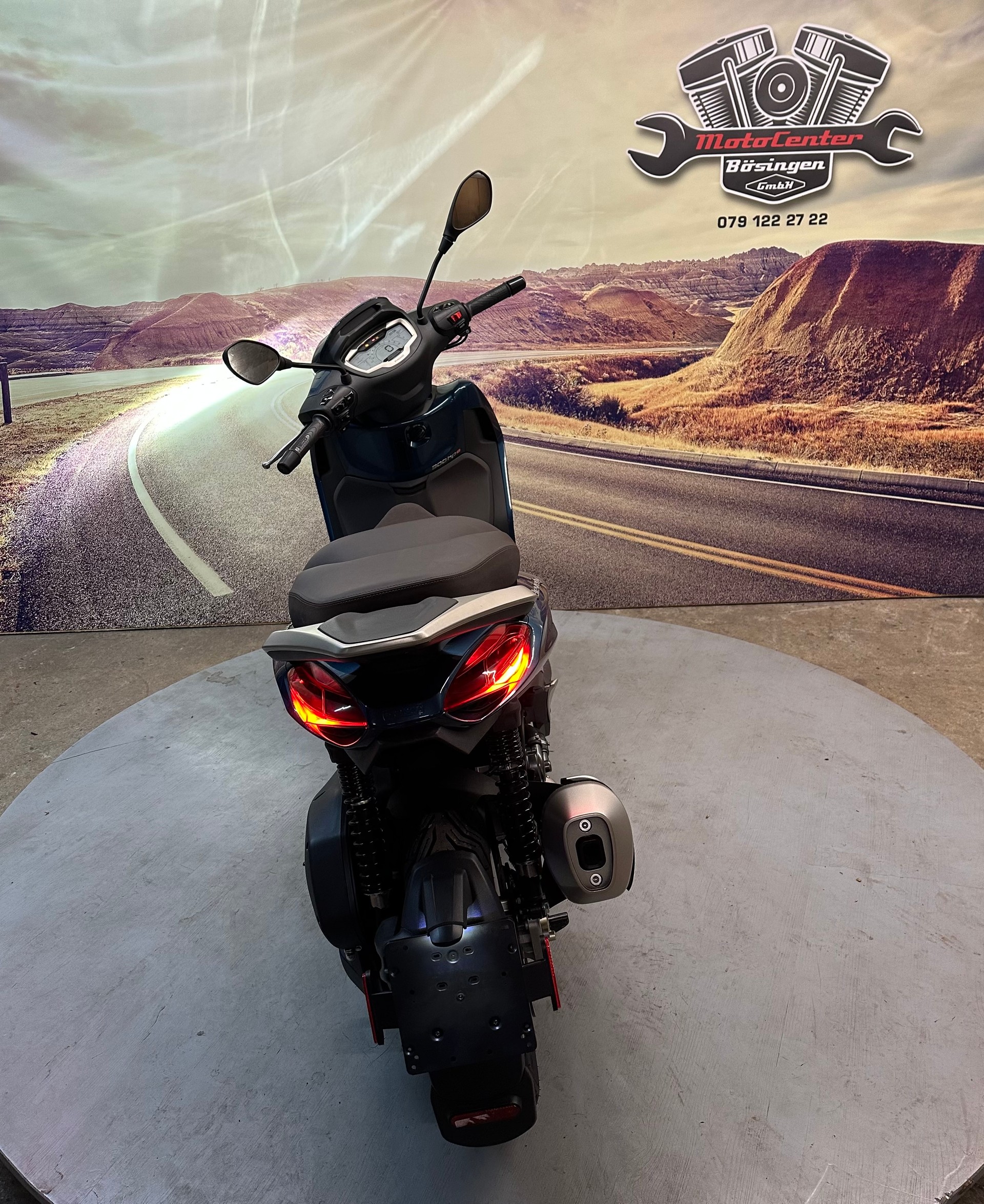 PIAGGIO Beverly 300-image-7