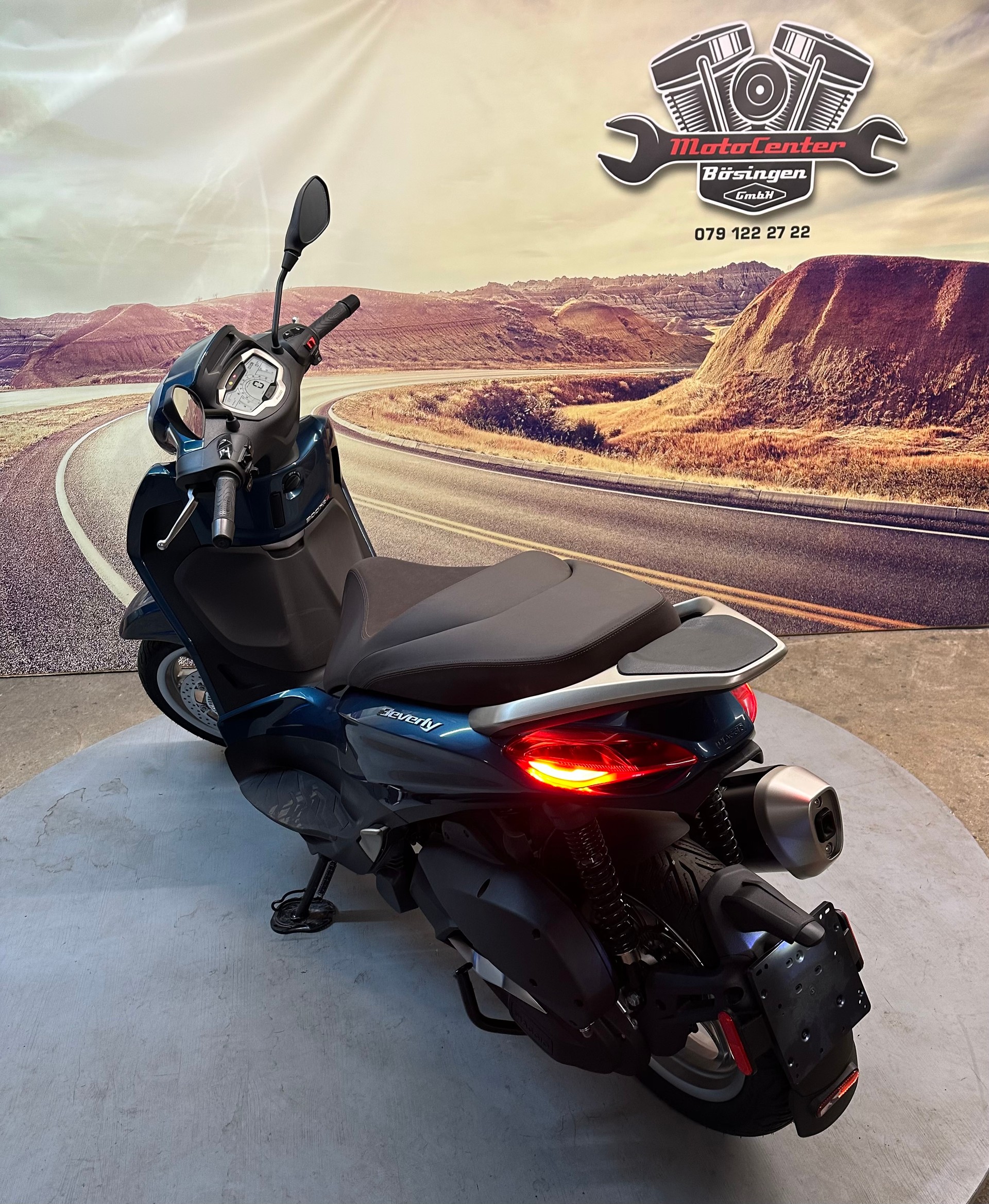 PIAGGIO Beverly 300-image-4