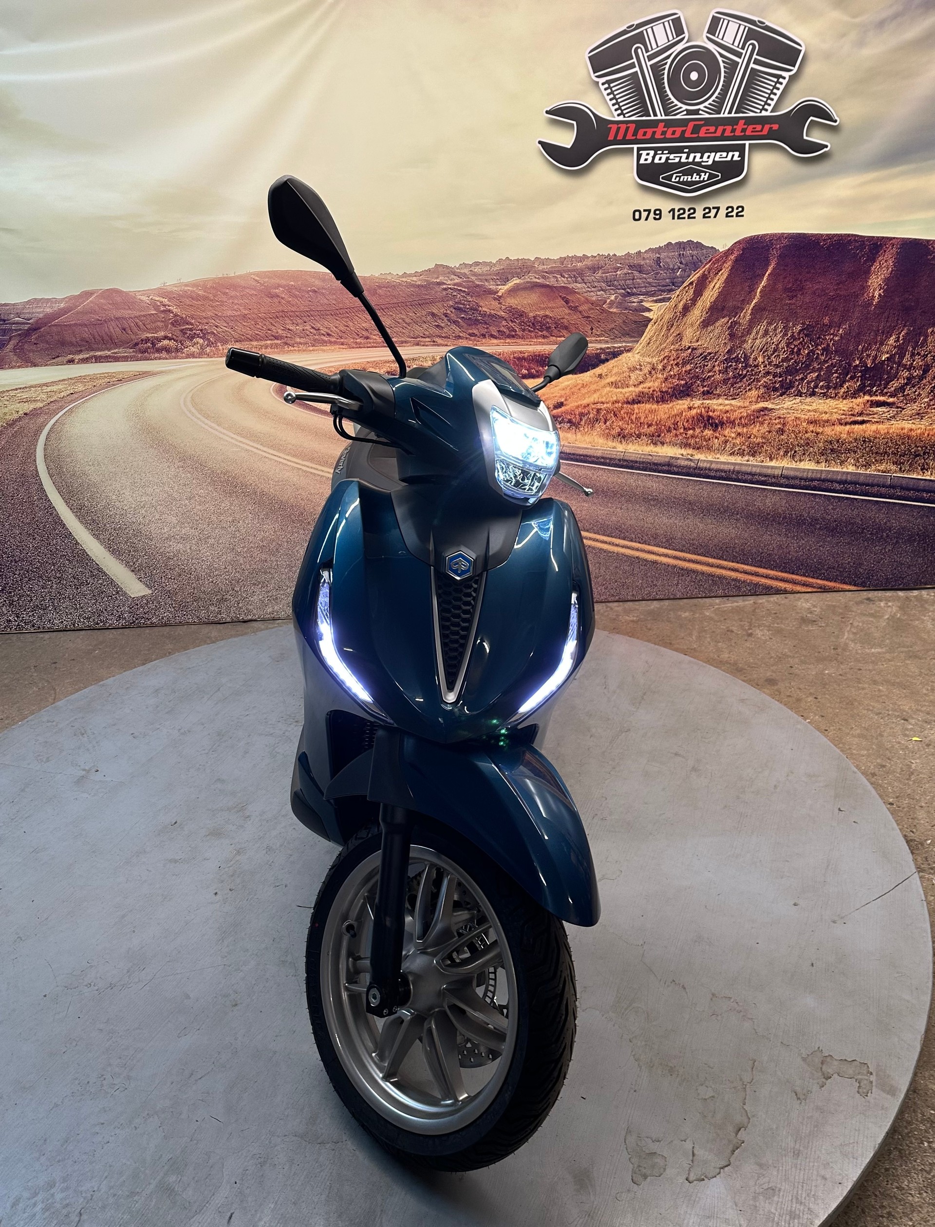 PIAGGIO Beverly 300-image-1