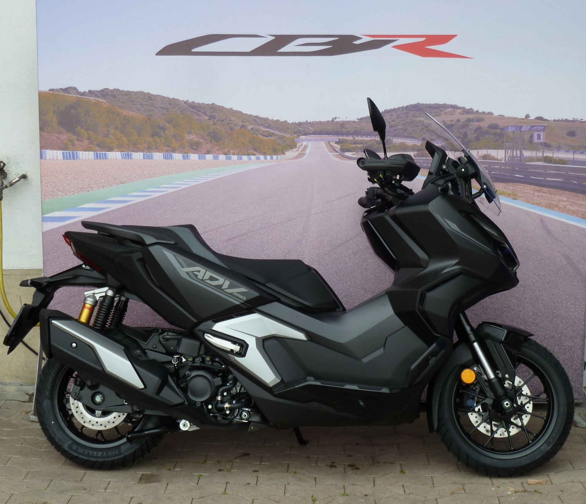 HONDA ADV 350