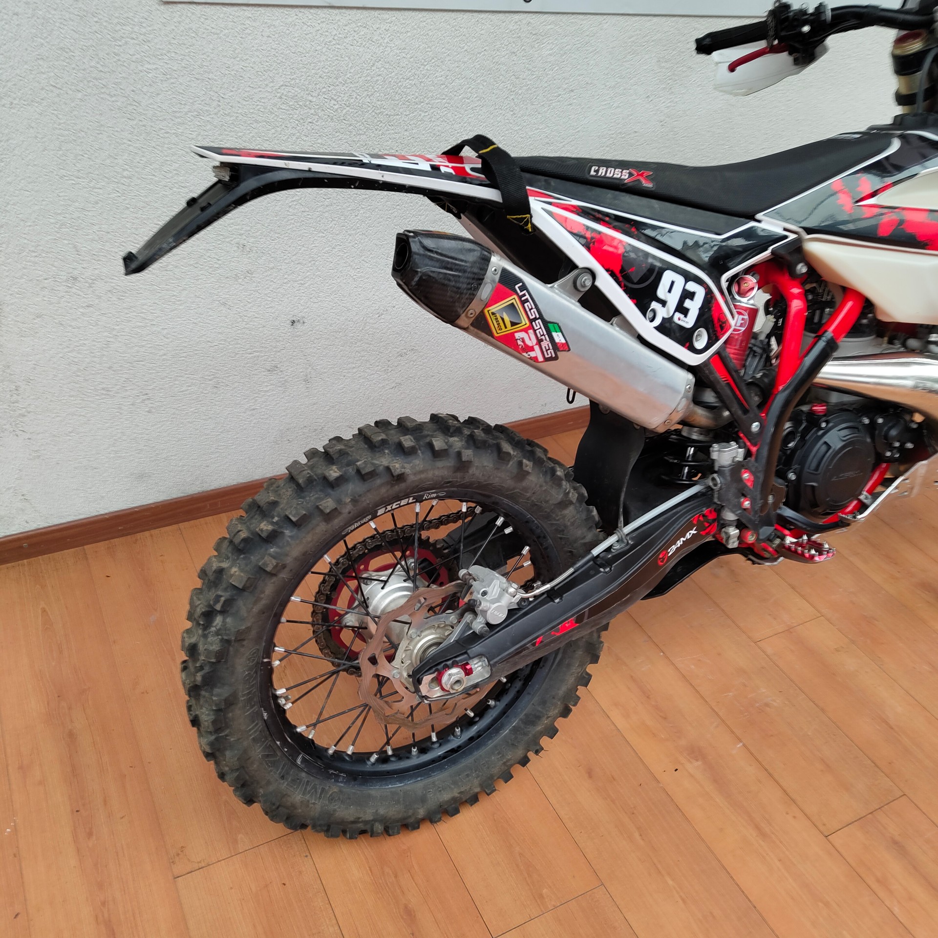 BETA RR 300-2T Enduro-image-2