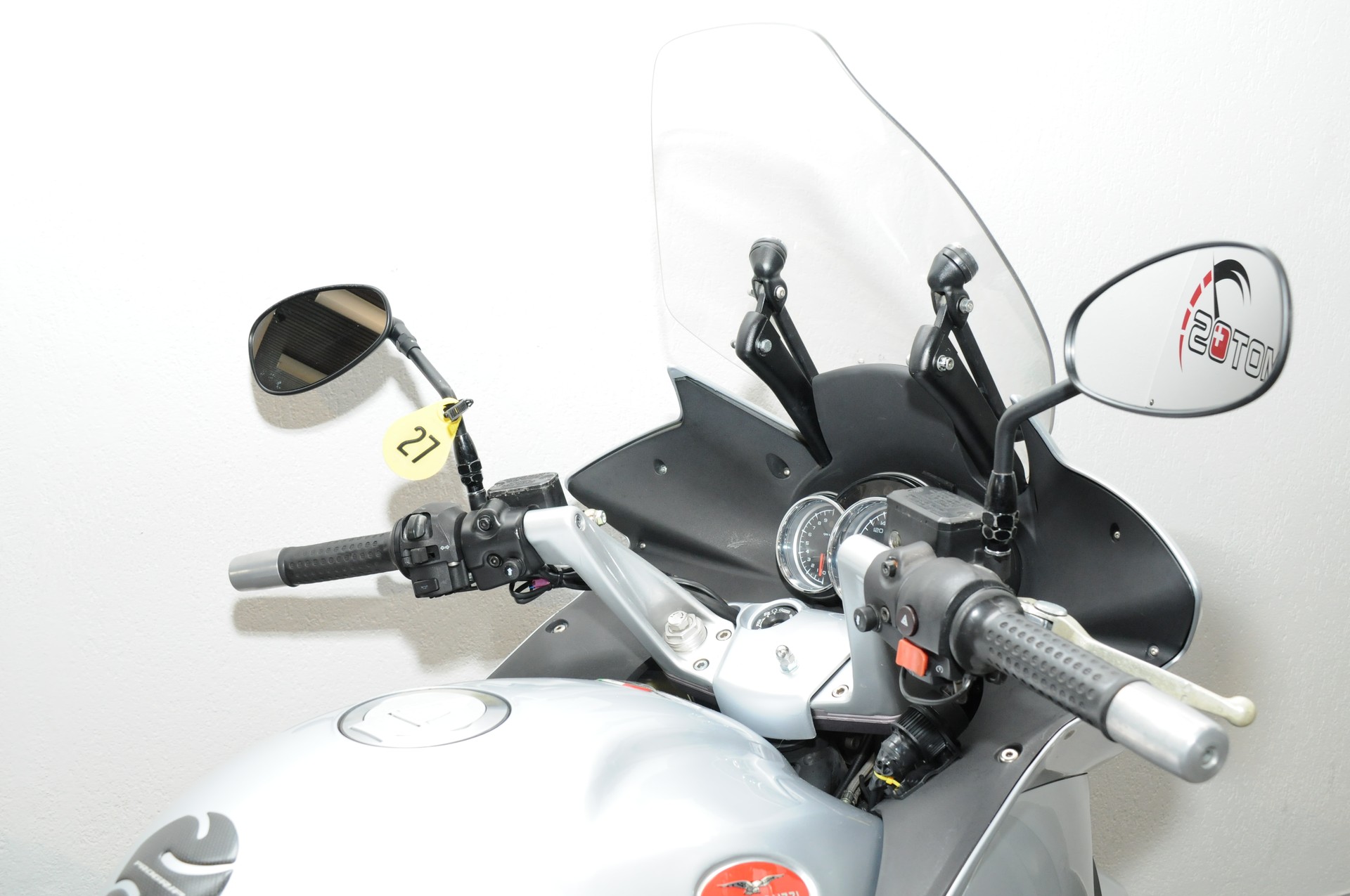 MOTO GUZZI Norge 1200 T ABS-showroom-element-3