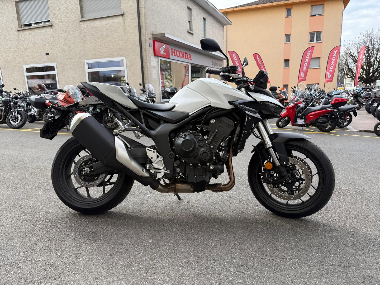 HONDA Hornet 1000-showroom-element-3