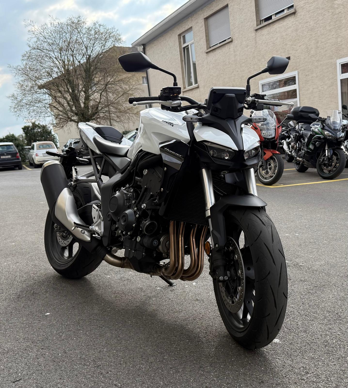 HONDA Hornet 1000-showroom-element-1