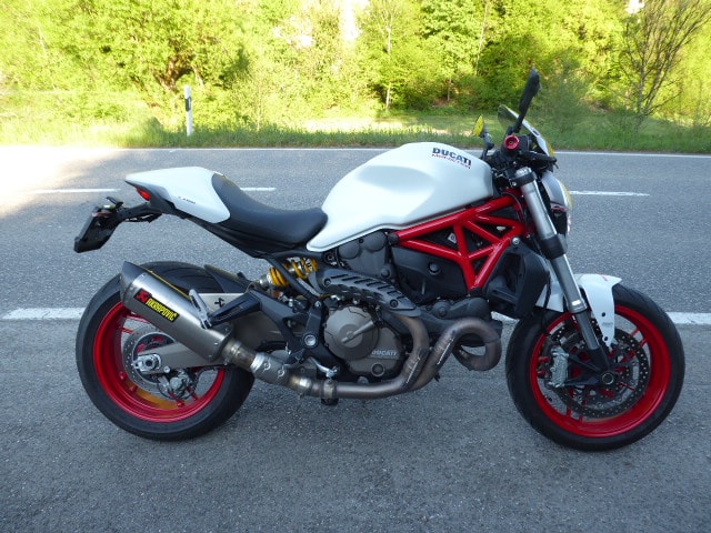 DUCATI MONSTER 821