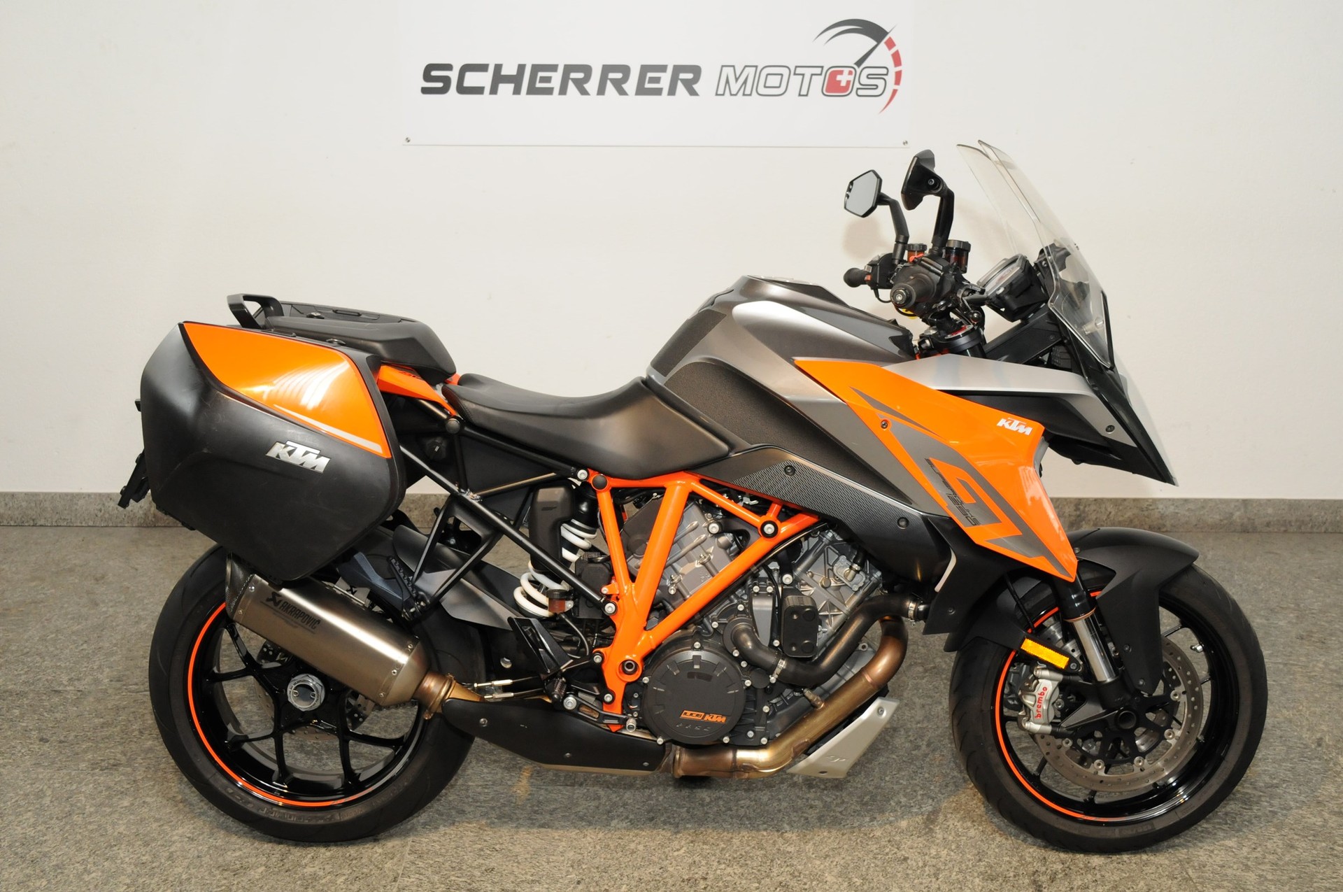KTM 1290 Super Duke GT