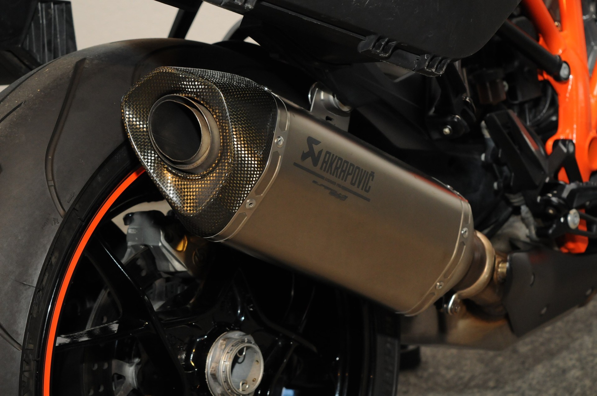 KTM 1290 Super Duke GT-image-6