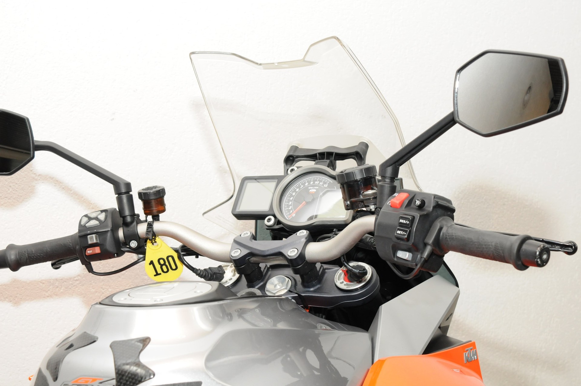 KTM 1290 Super Duke GT-image-4