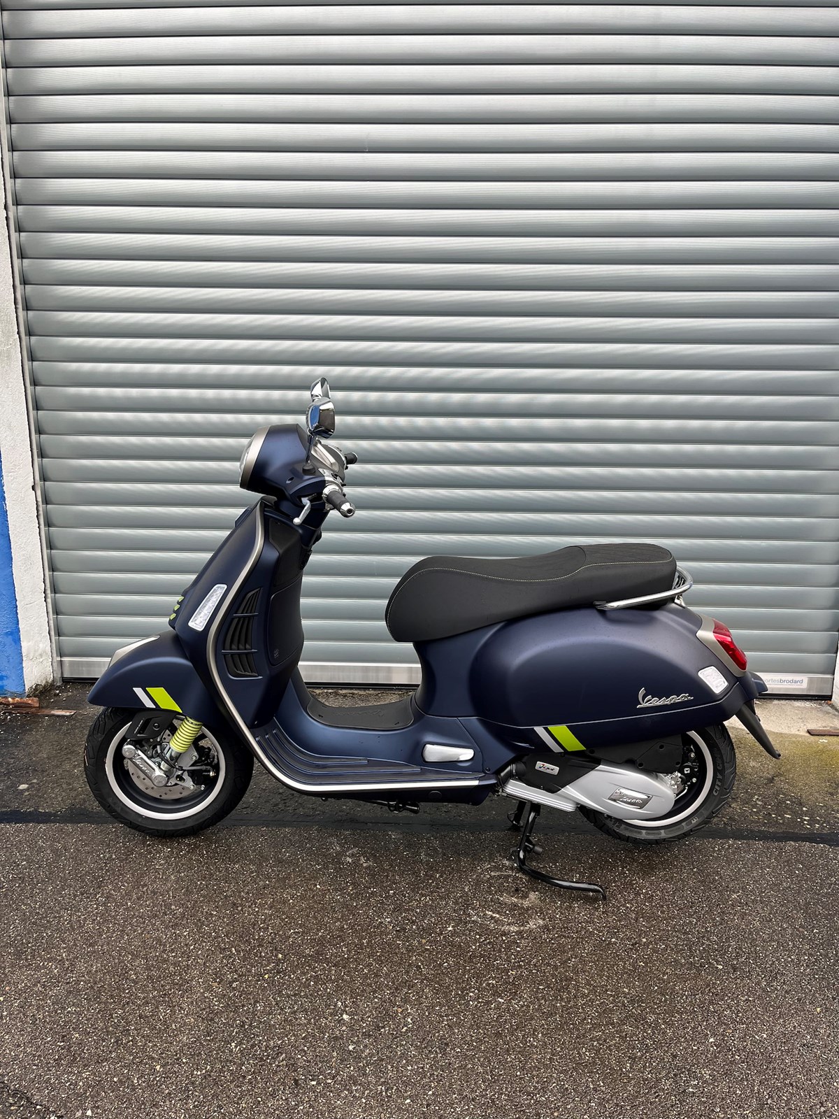 PIAGGIO Vespa GTS ABS-showroom-element-1