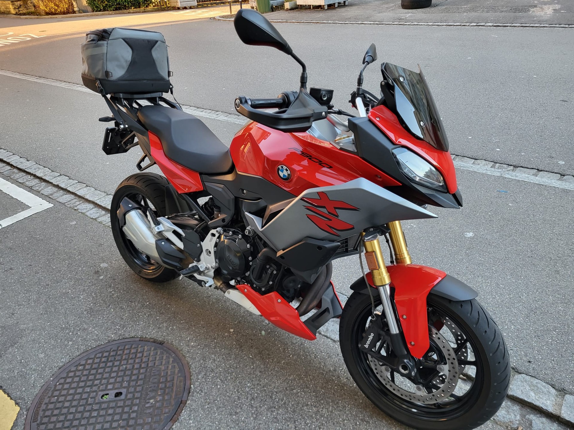 BMW F 900 XR ABS-showroom-element-2