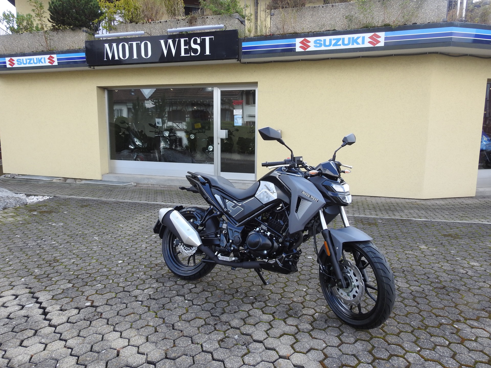SYM NH-X 125