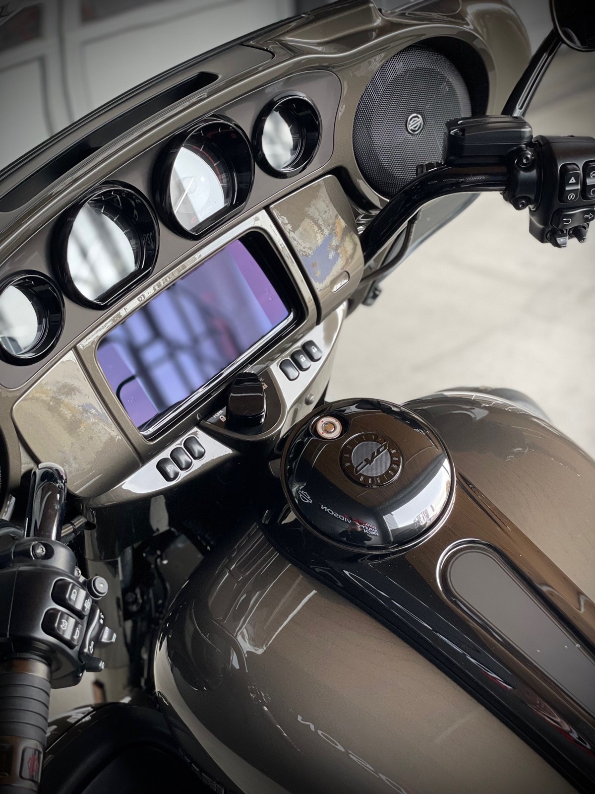 HARLEY-DAVIDSON FLHTKSE Electra Glide Ultra Limited 117 CVO-image-3