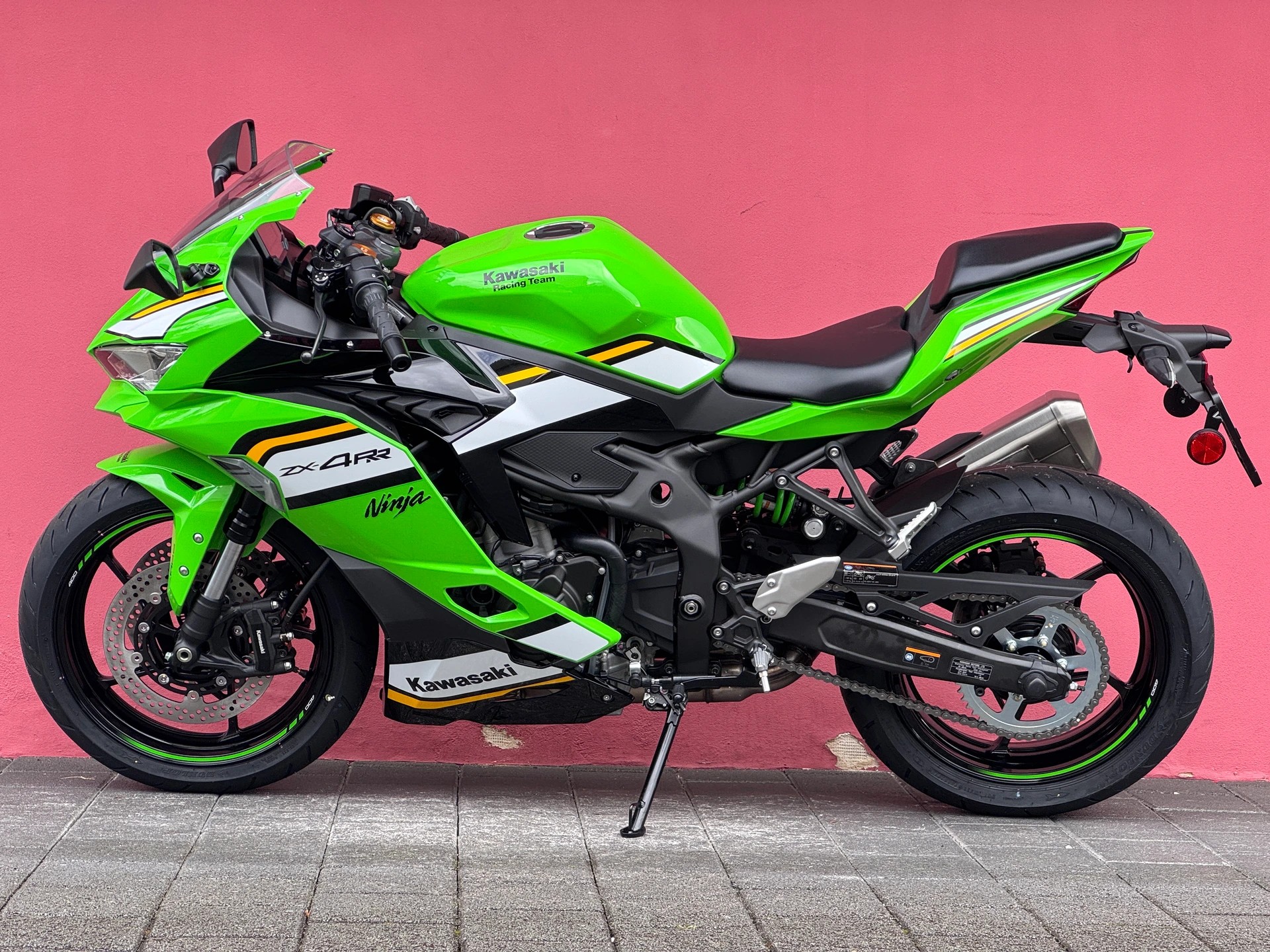 KAWASAKI Ninja ZX-4RR (35kW)-showroom-element-3