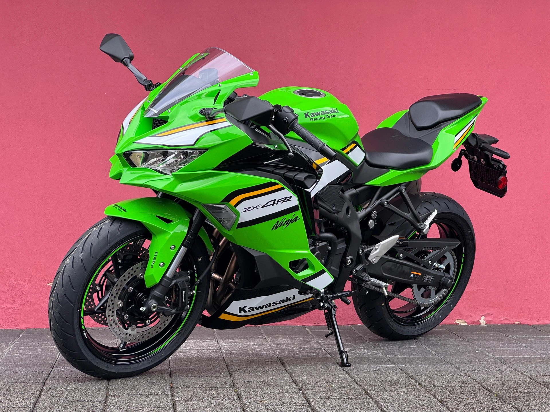 KAWASAKI Ninja ZX-4RR (35kW)-showroom-element-2