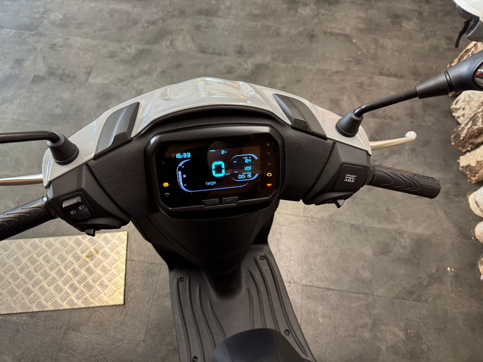 PIAGGIO Liberty 125 Sport E5+-image-4