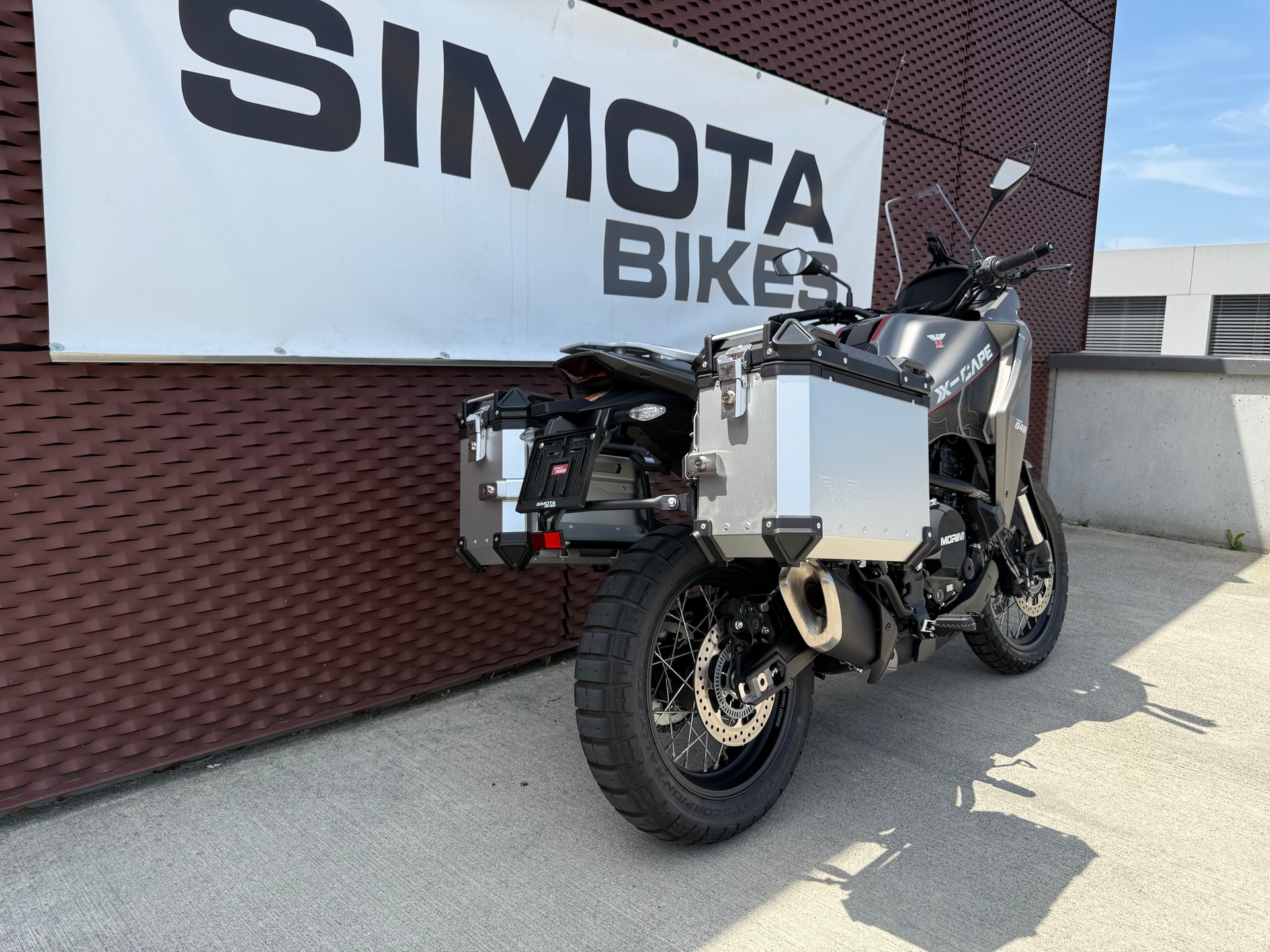 MOTO MORINI X-Cape 650 Spoke Wheels-showroom-element-3
