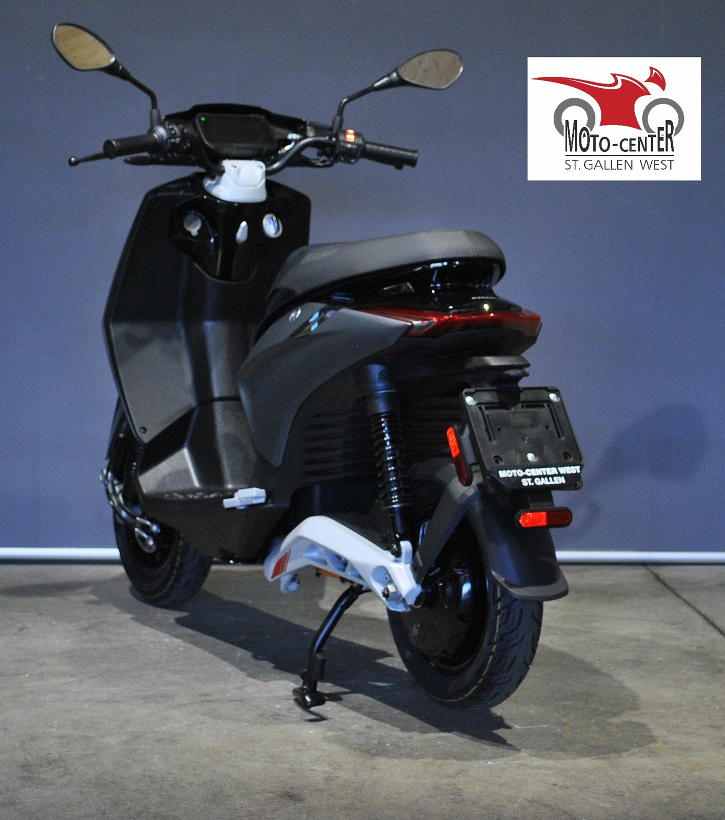 PIAGGIO Piaggio 1 Active 60km/h Full Electric-showroom-element-3