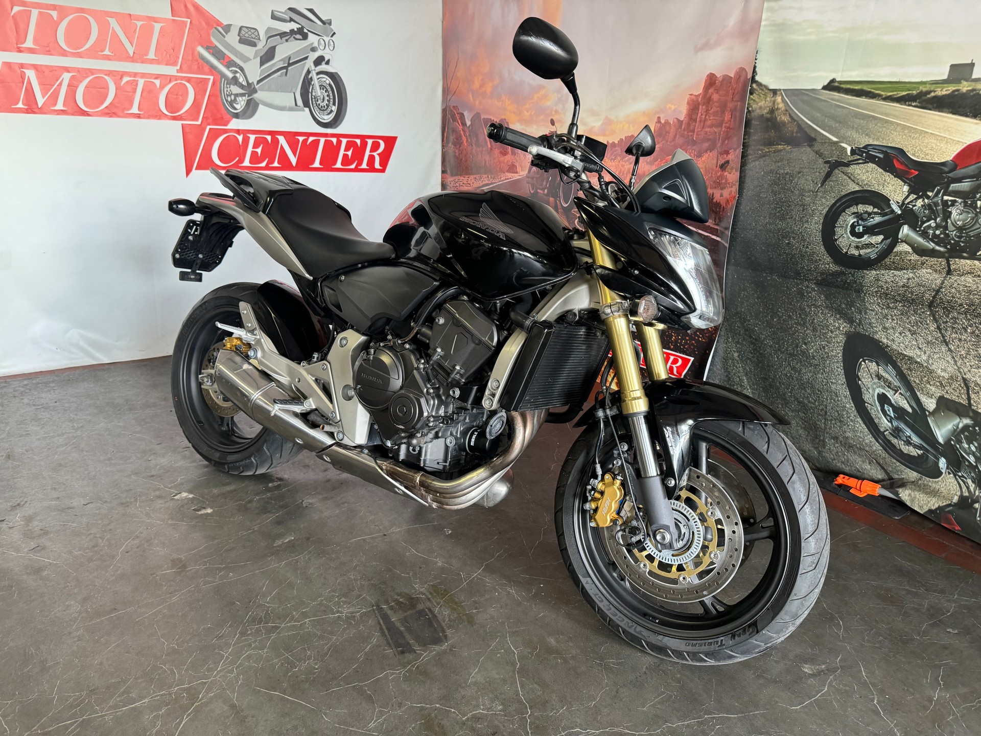HONDA CB 600 F ABS Hornet-showroom-element-1