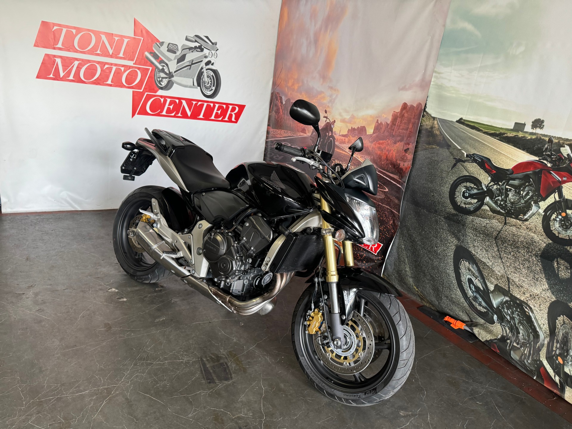 HONDA CB 600 F ABS Hornet-showroom-element-3