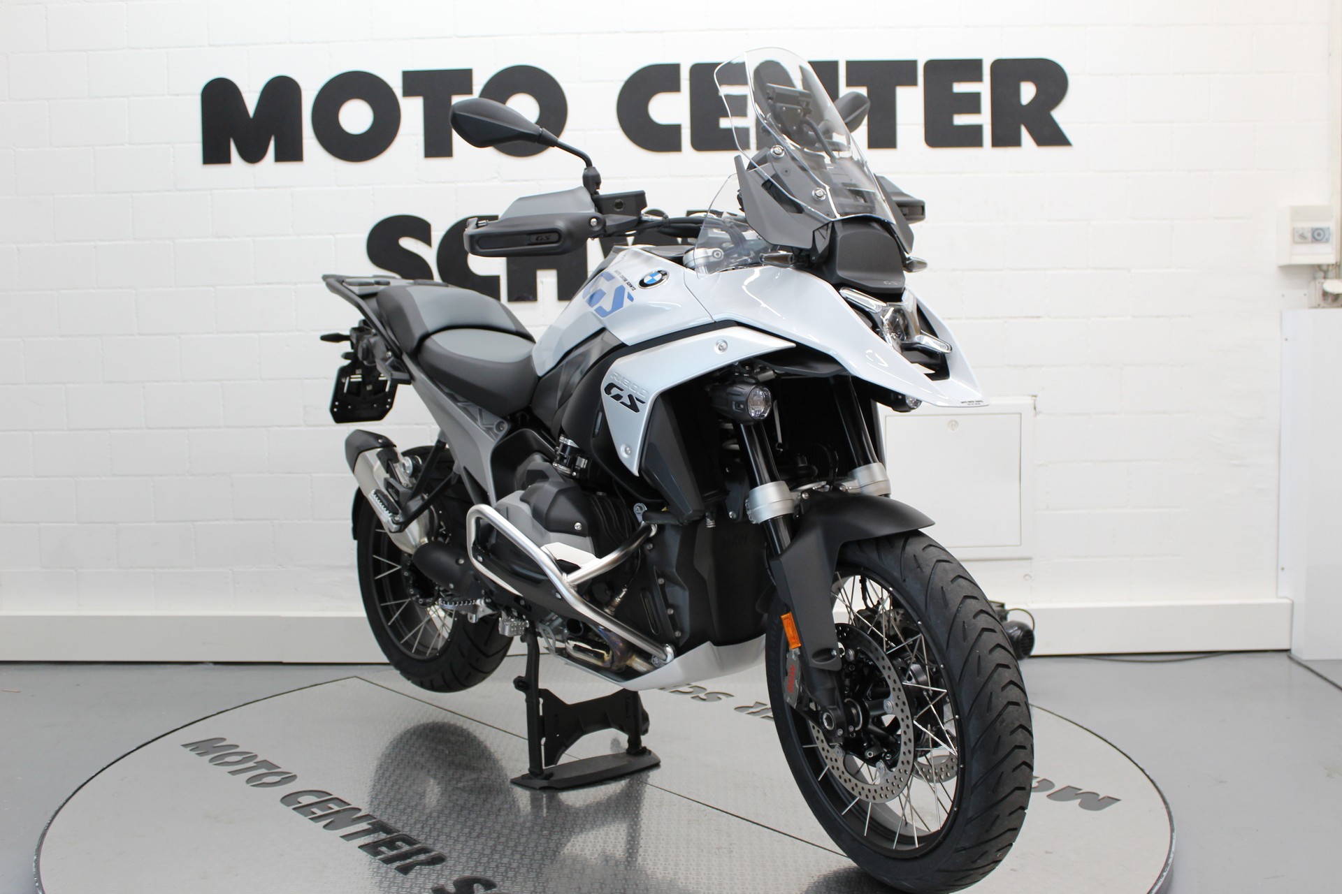 BMW R 1300 GS-showroom-element-2