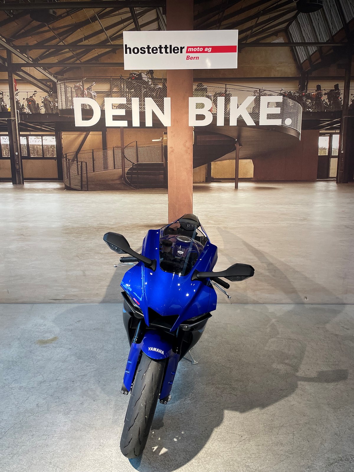 YAMAHA YZF-R1 ABS-showroom-element-2