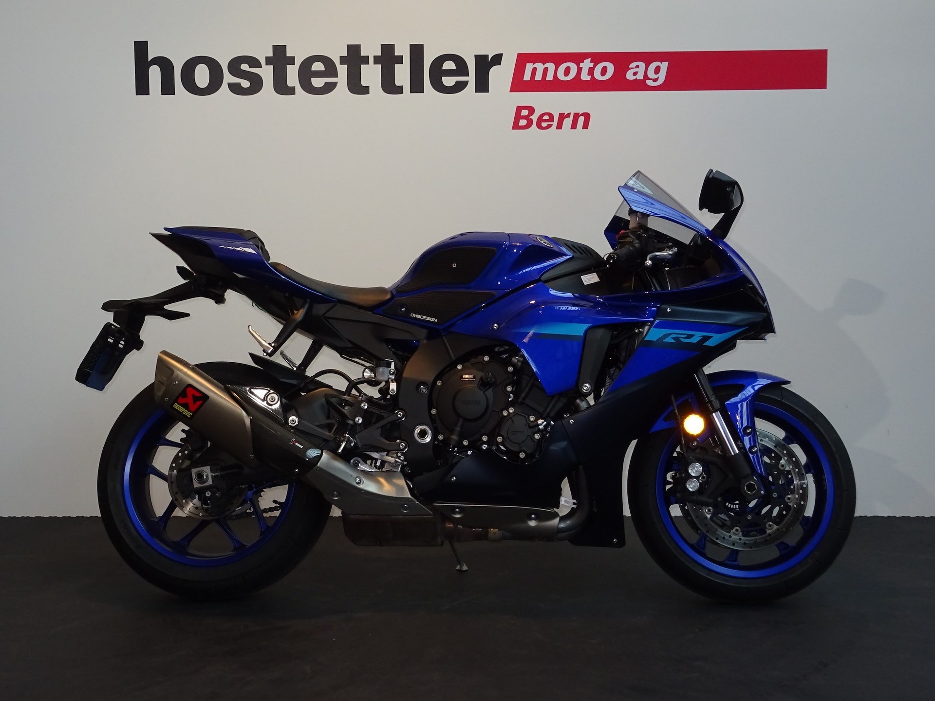 YAMAHA YZF-R1 ABS-showroom-element-1