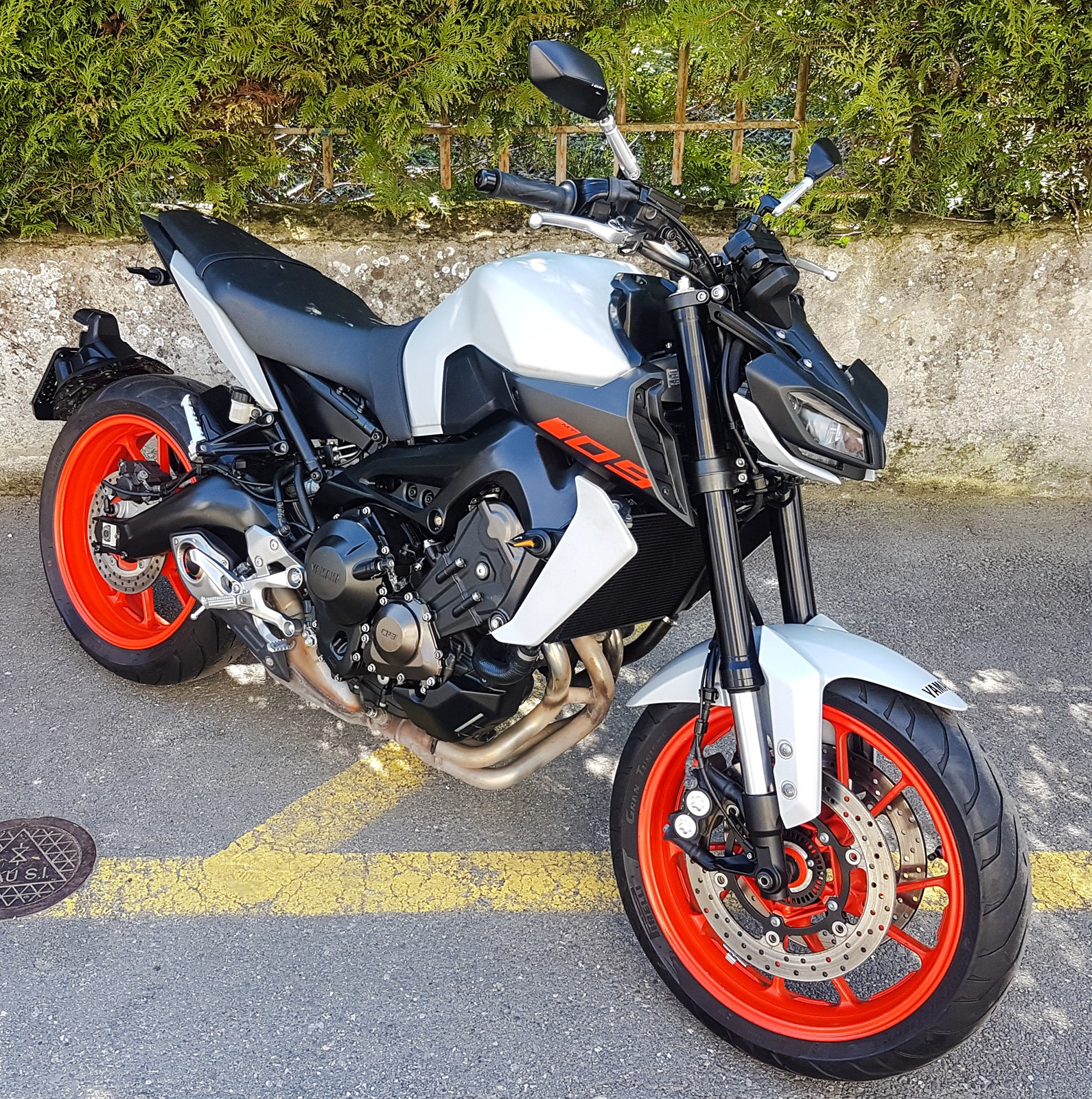 YAMAHA MT-09 ABS