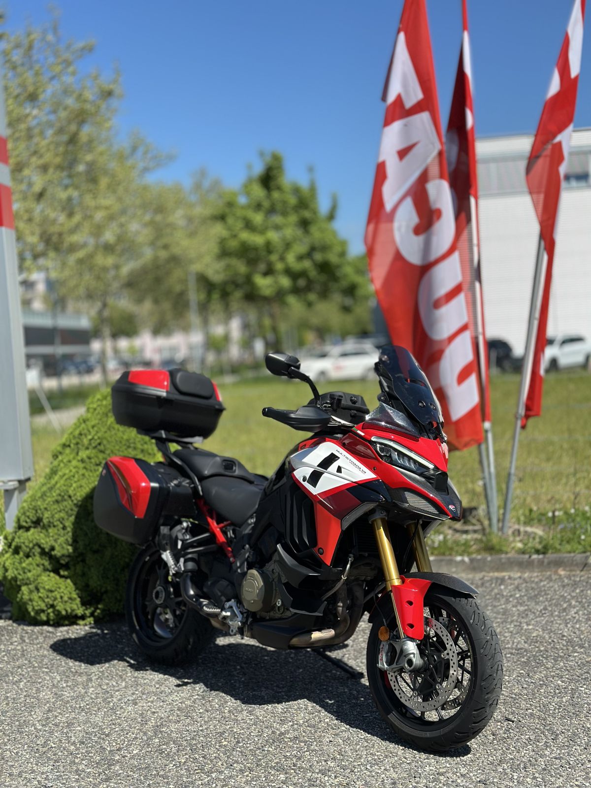 DUCATI Multistrada V4 Pikes Peak Radar
