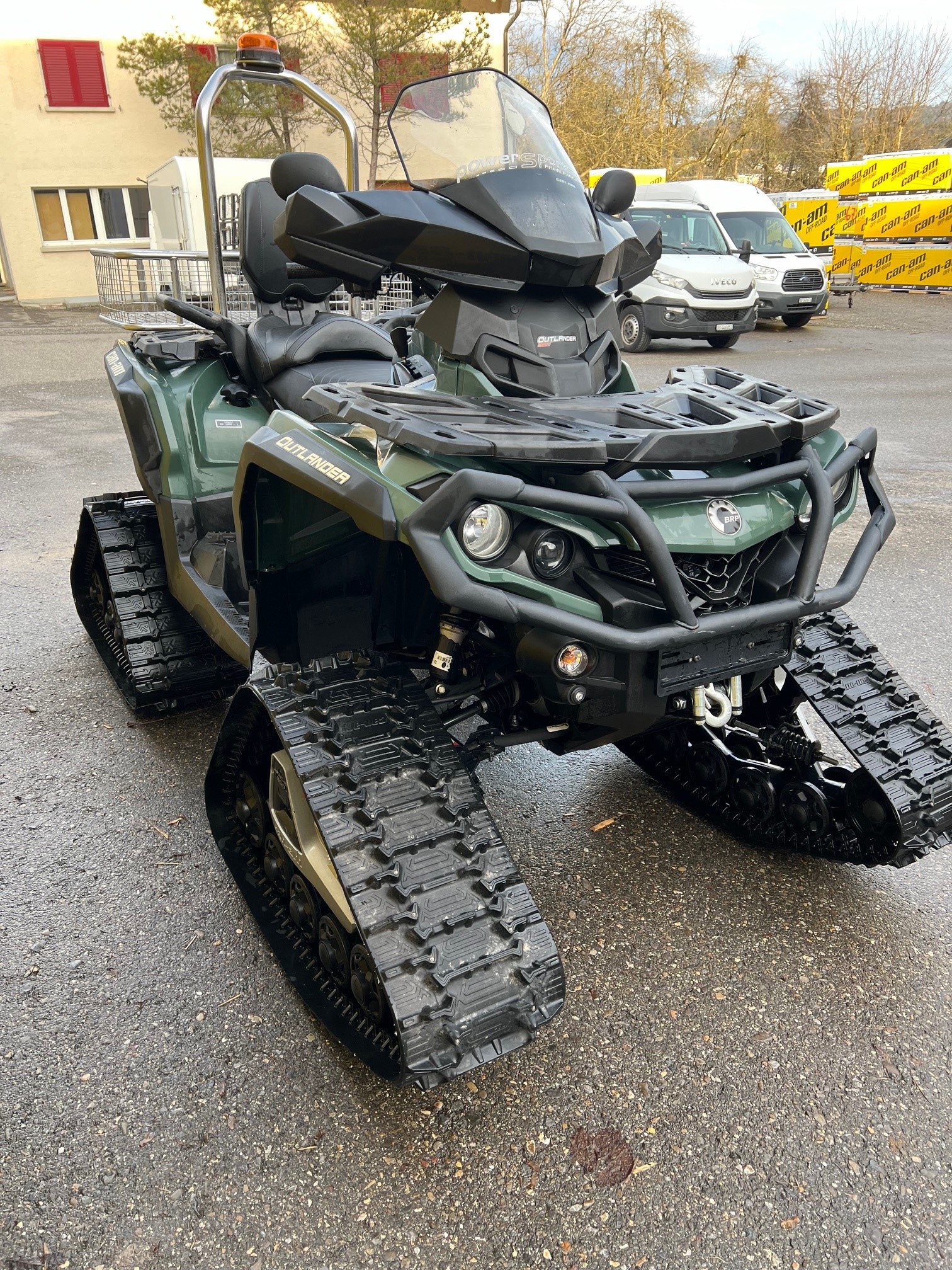CAN-AM Outlander 570 Max XU+-showroom-element-3