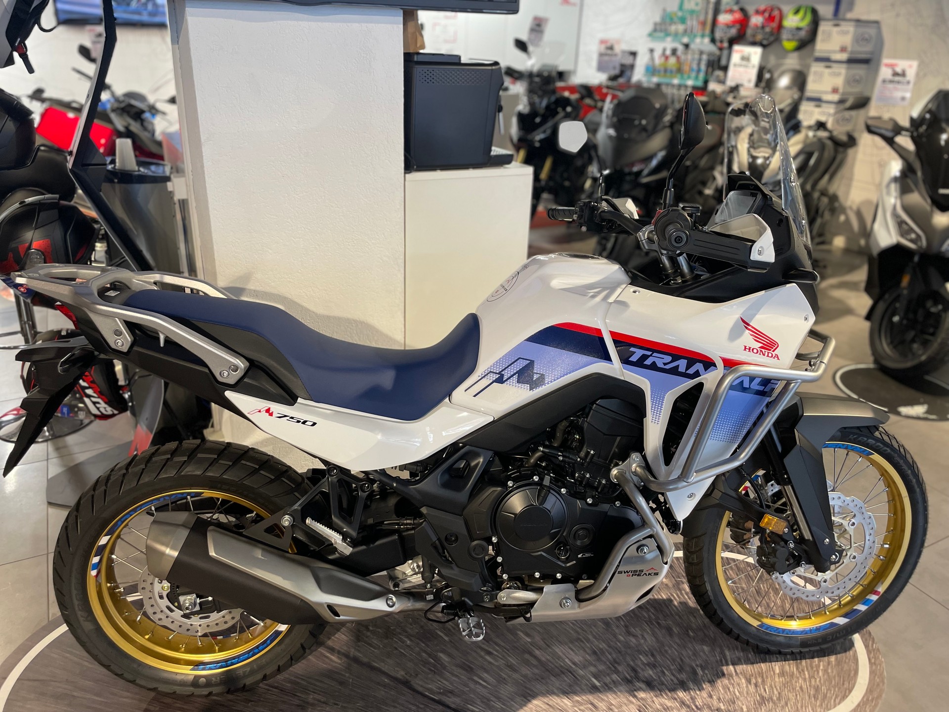HONDA XL 750 Transalp Swiss Peaks-showroom-element-2