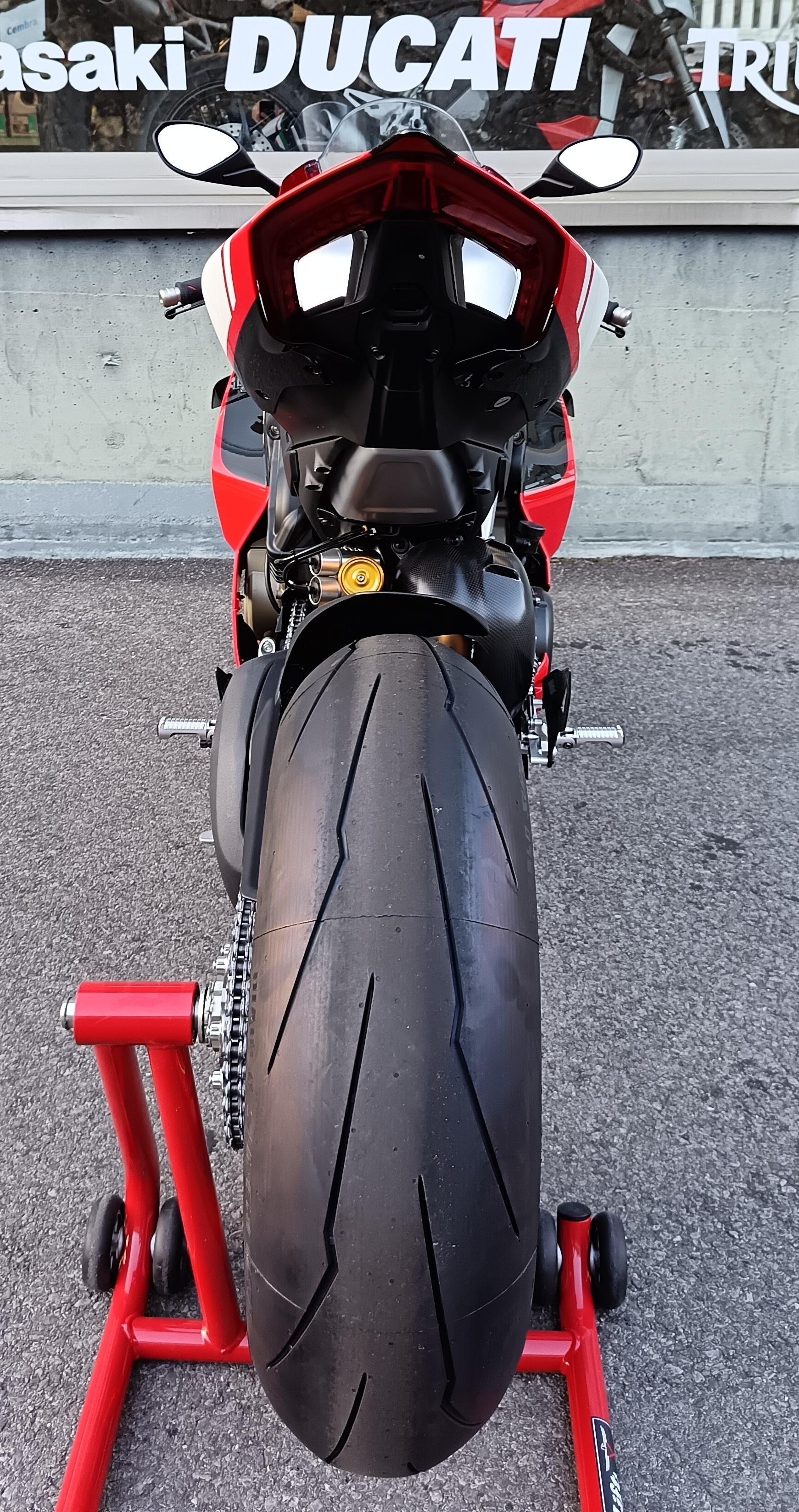 DUCATI Panigale V4 S SP2 30 EME ANNIVERSAIRE-showroom-element-3