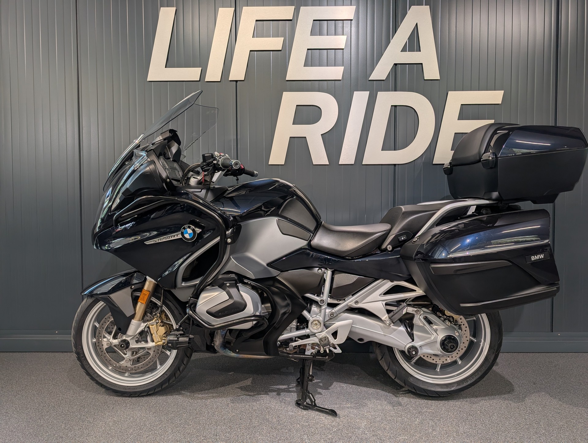 BMW R 1250 RT ABS-showroom-element-2