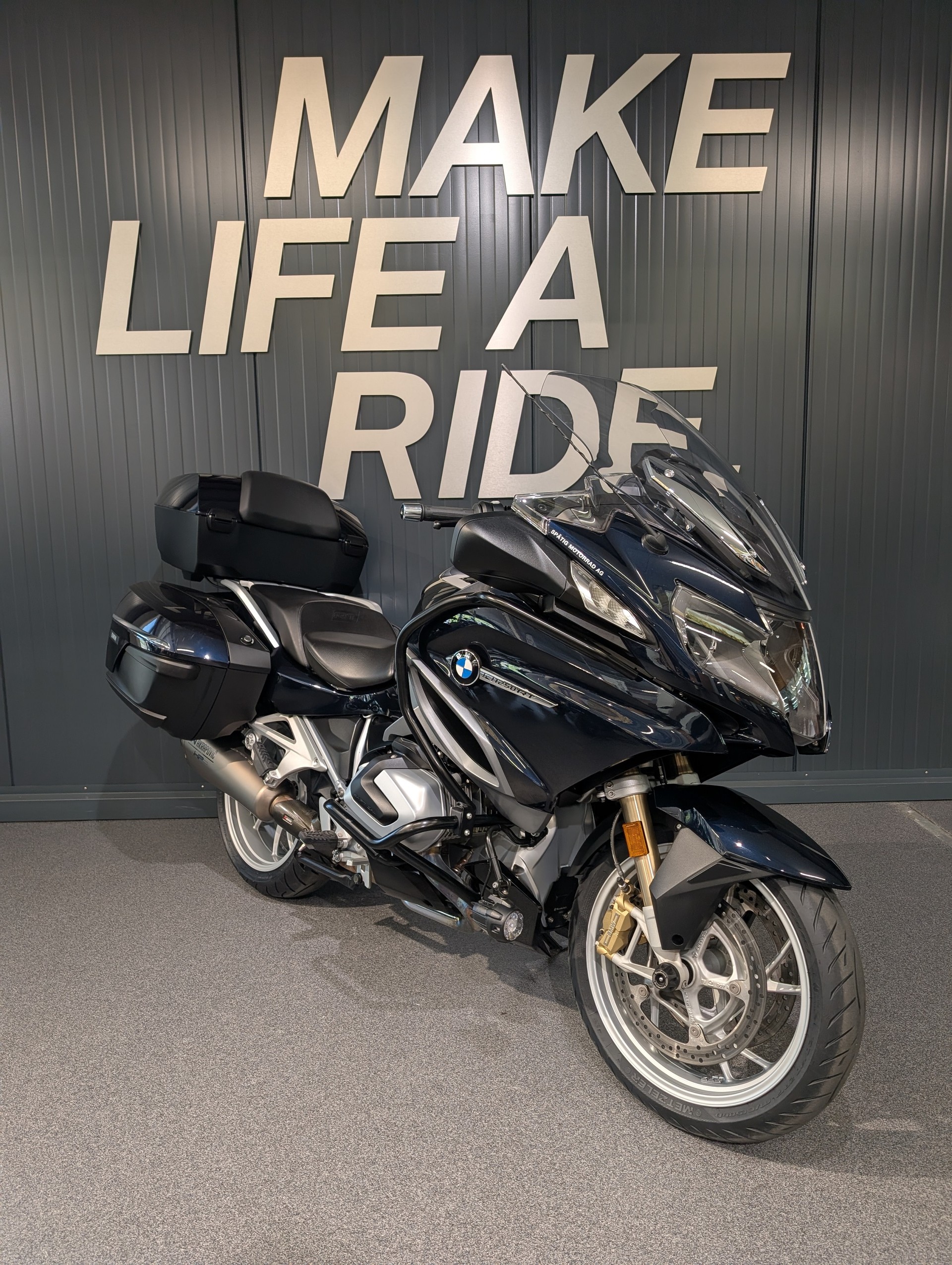 BMW R 1250 RT ABS-showroom-element-1