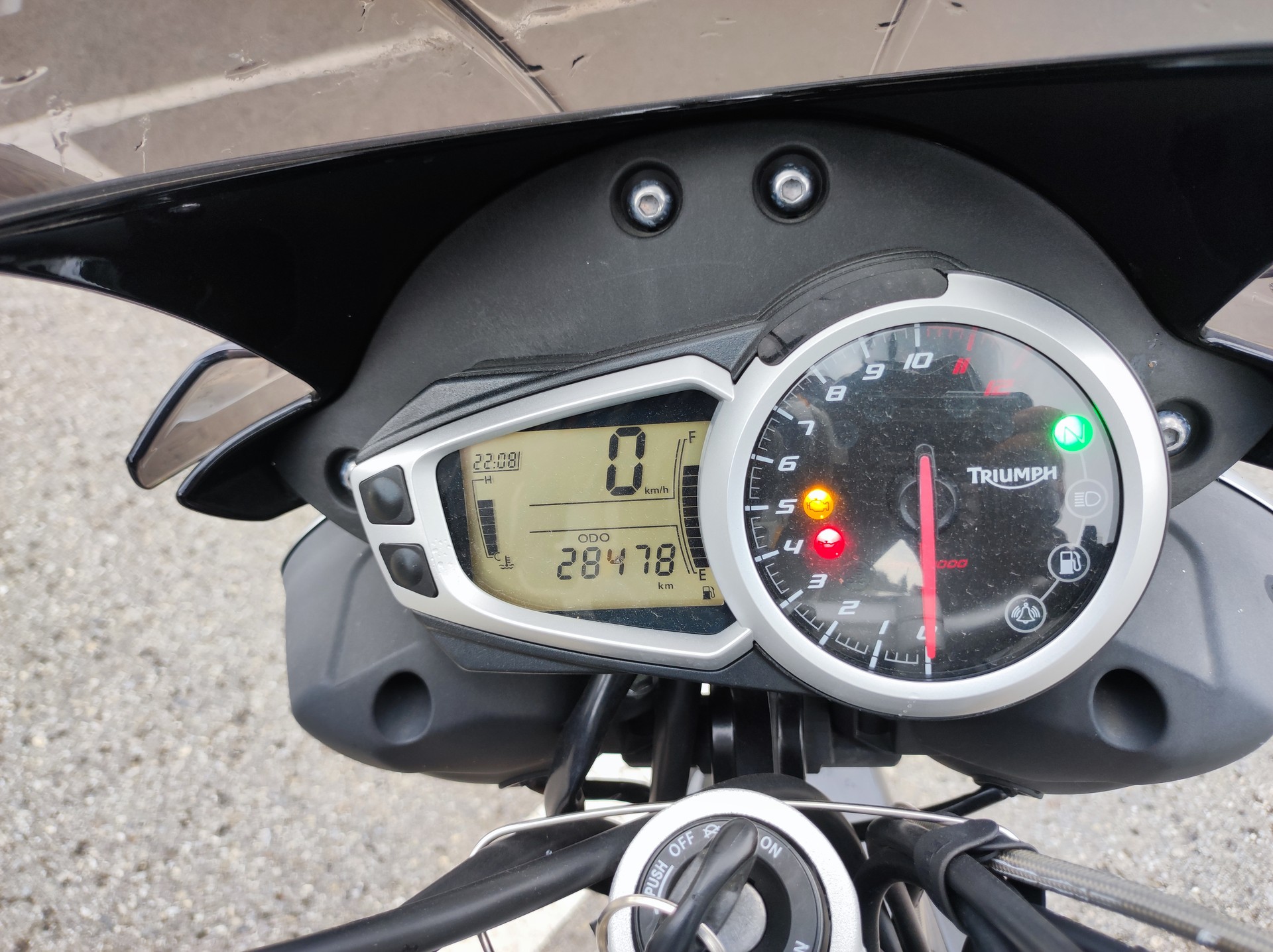 TRIUMPH Speed Triple 1050 ABS-image-4