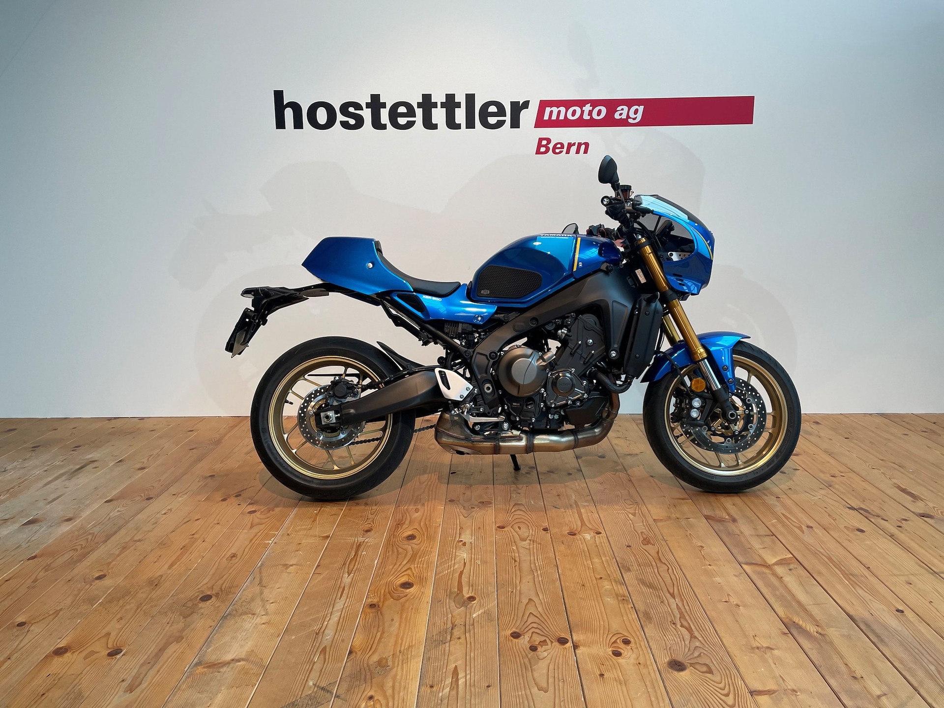 YAMAHA XSR 900 ABS-showroom-element-1