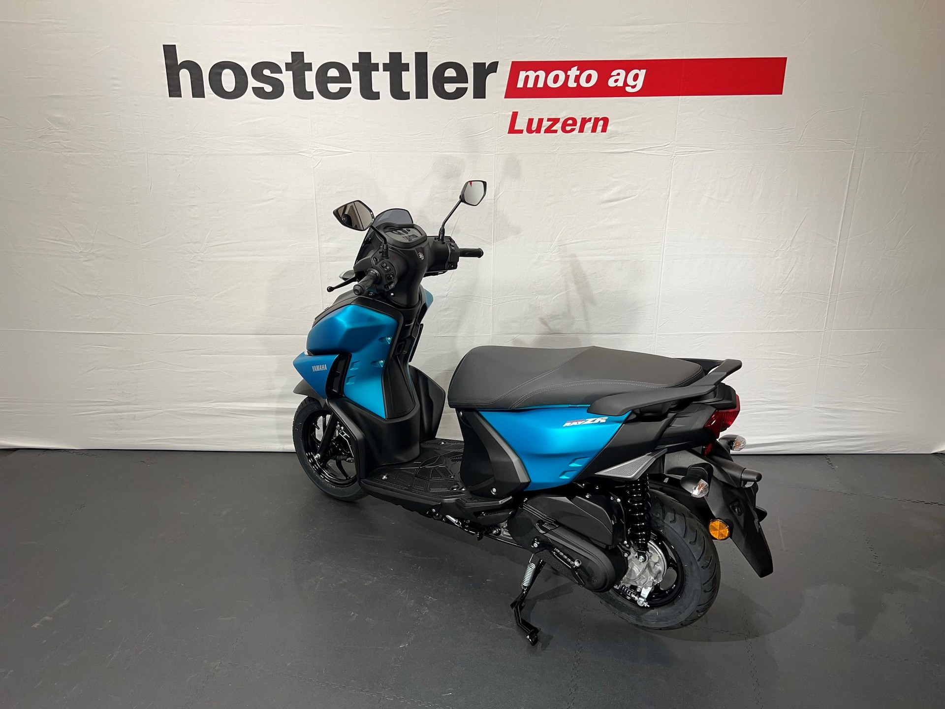 YAMAHA RZR-showroom-element-3