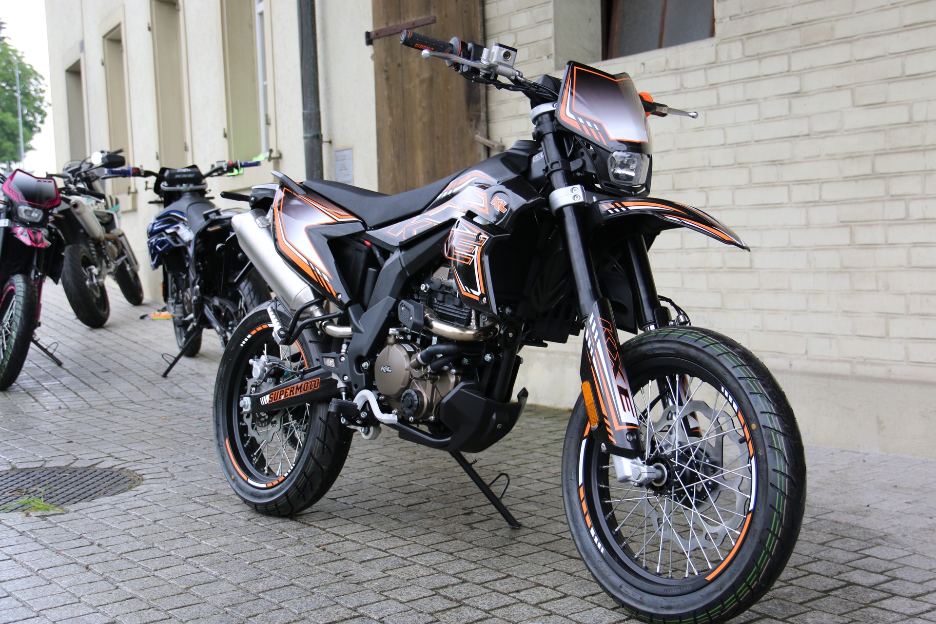 KL kxe 125 supermoto